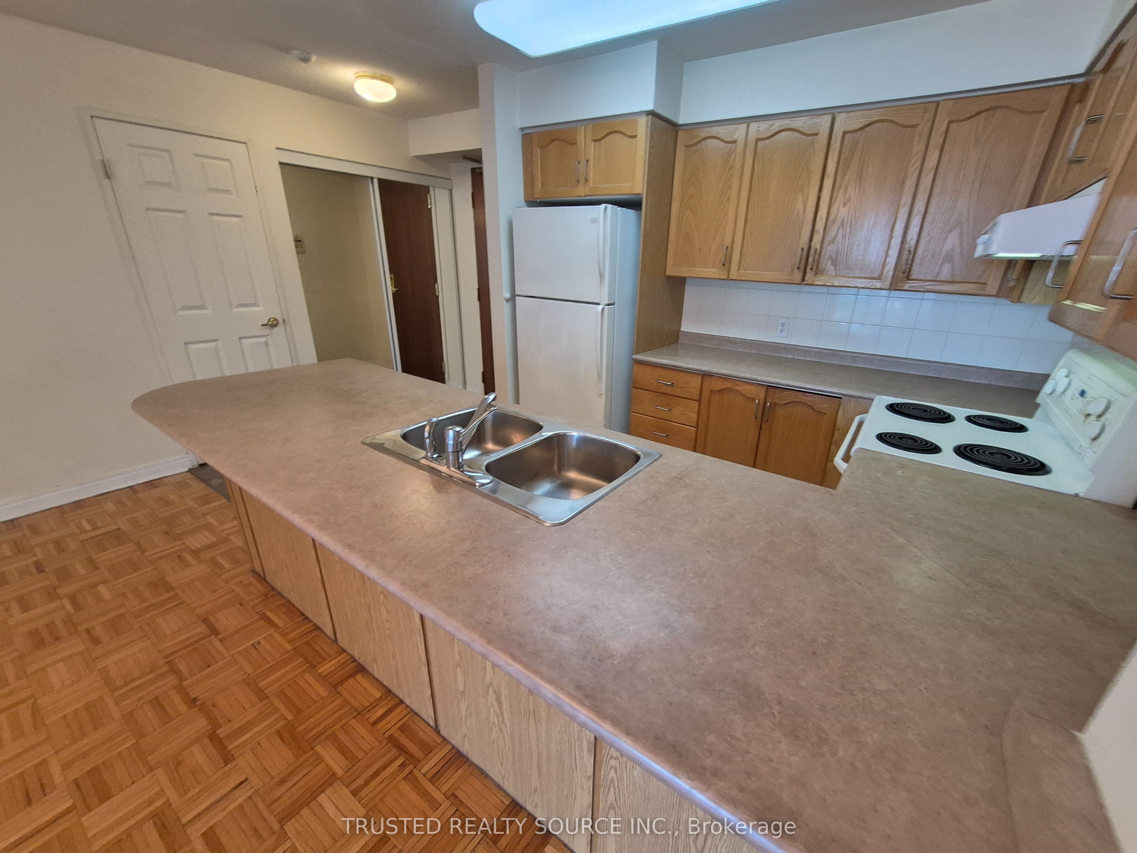 #2302 - 156 Enfield Place Property Photo 19