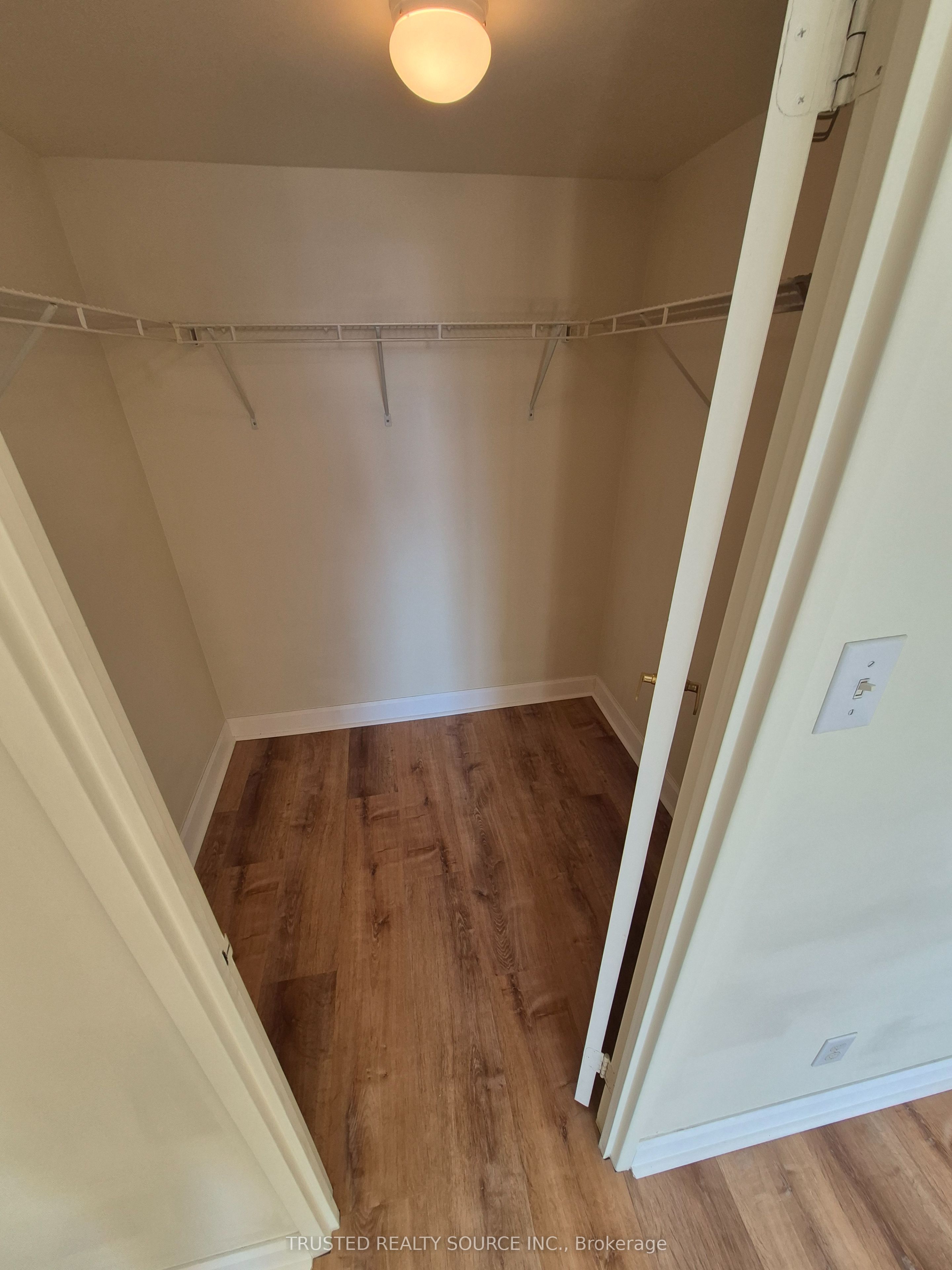 #2302 - 156 Enfield Place Property Photo 30