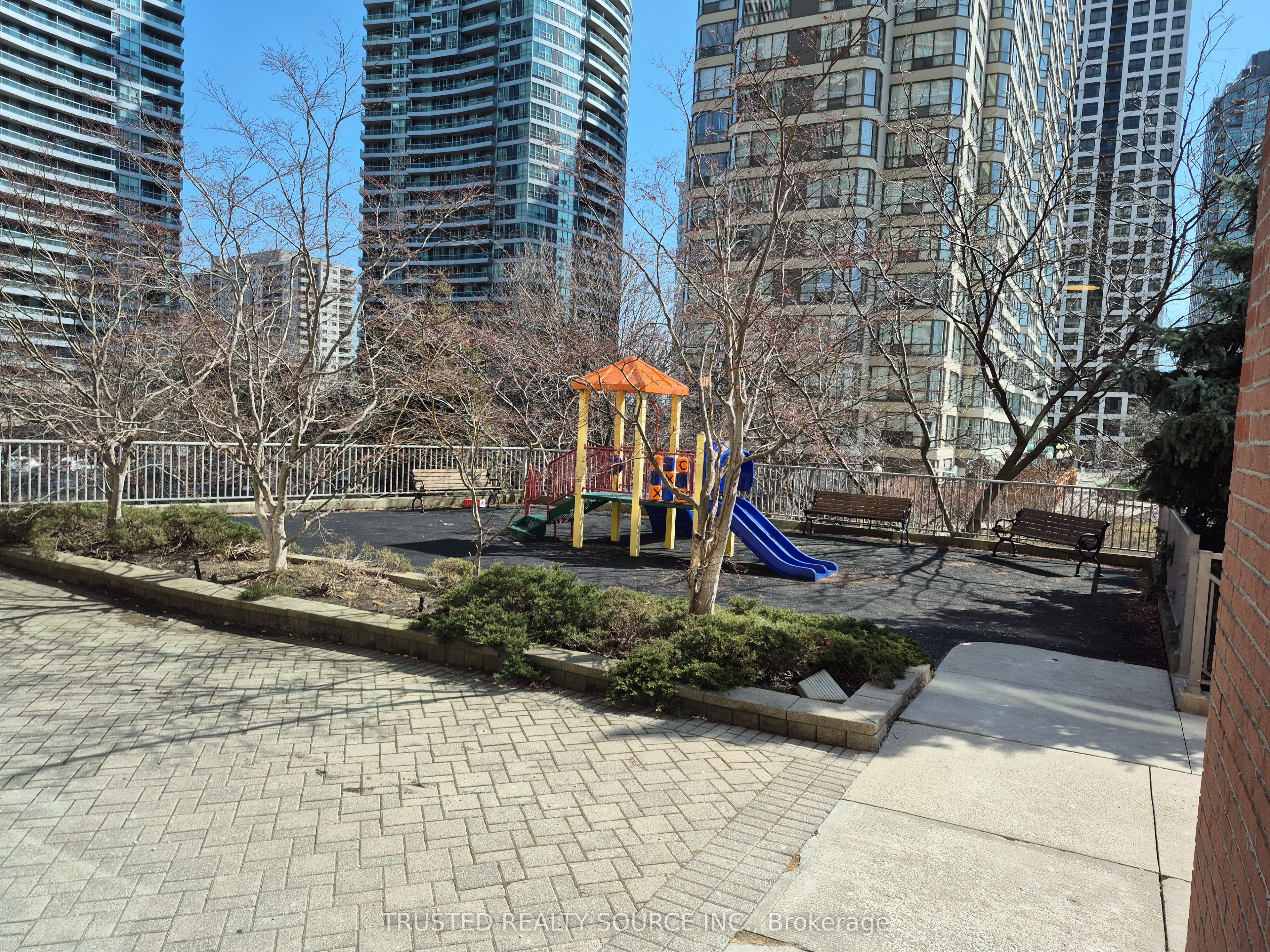 #2302 - 156 Enfield Place Property Photo 39