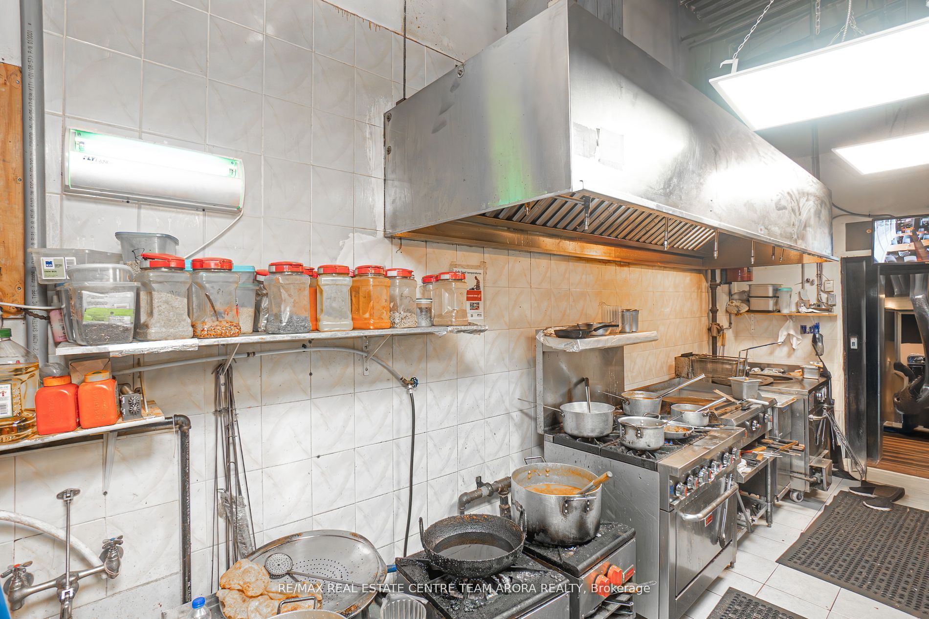 #101 - 812 Britannia Road Property Photo 8