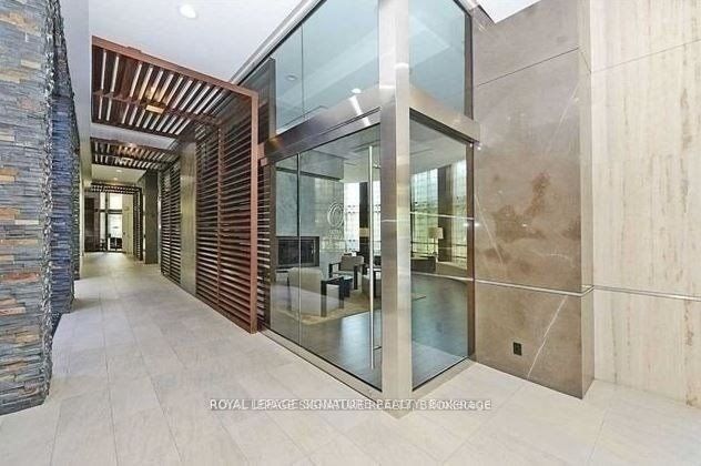 #ph01 - 330 Burnhamthorpe Road Property Photo 16