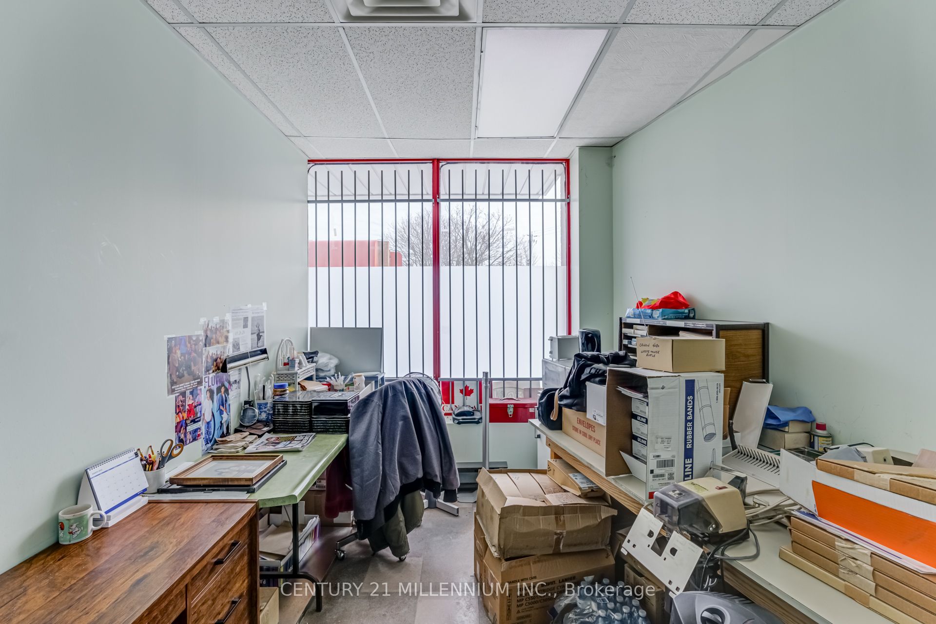 #33 - 24 Steinway Boulevard Property Photo 15