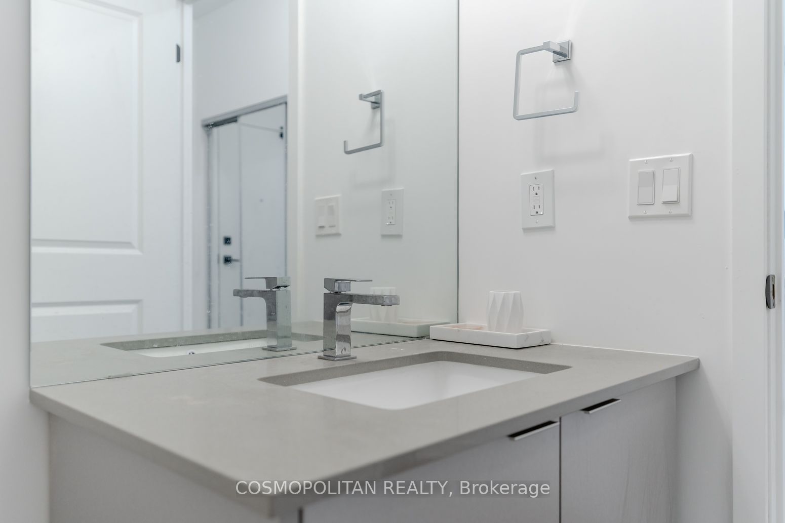 #224 - 2485 Taunton Road Property Photo 17