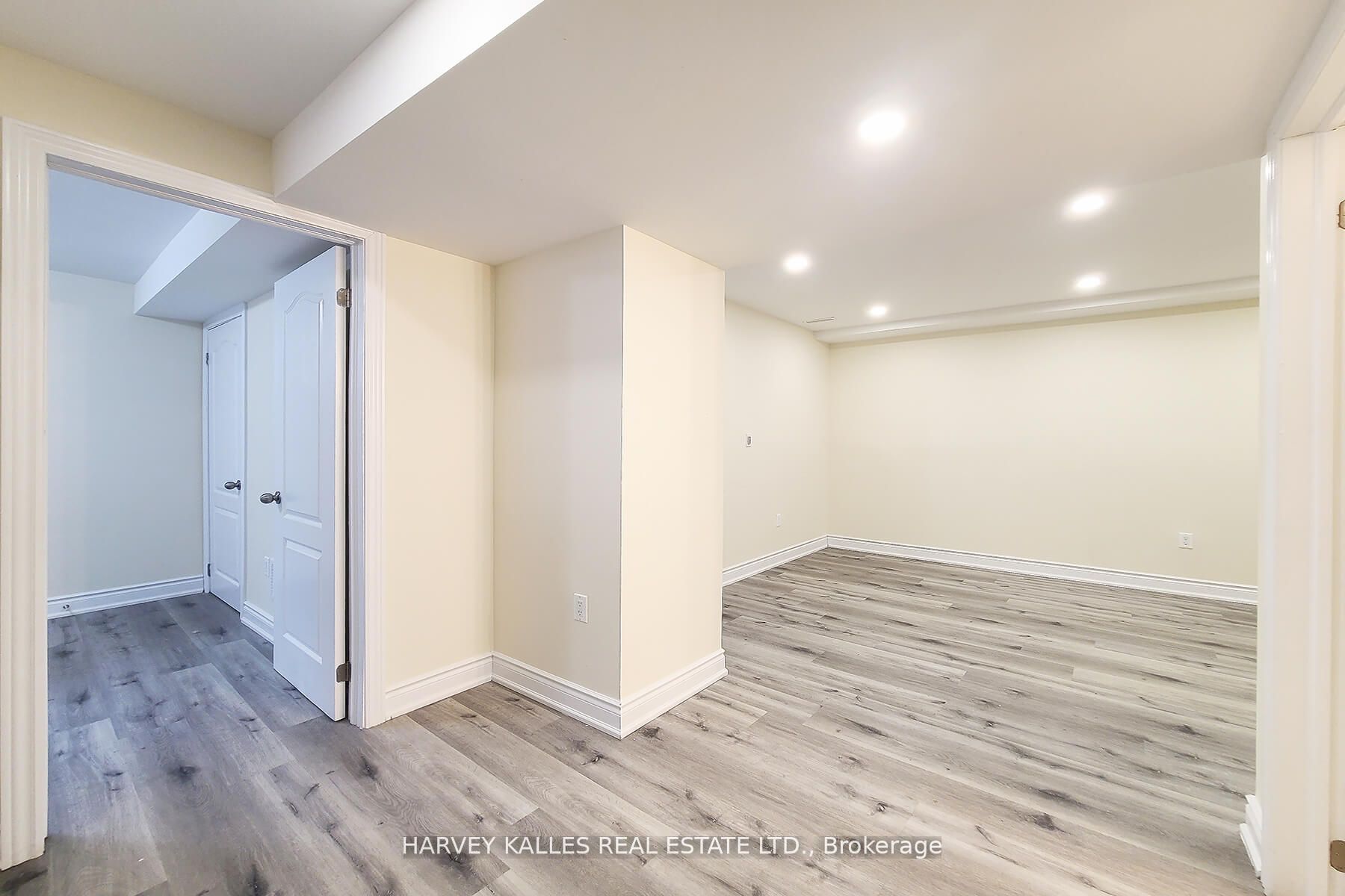 #lower - 99 Stilecroft Drive Property Photo 6