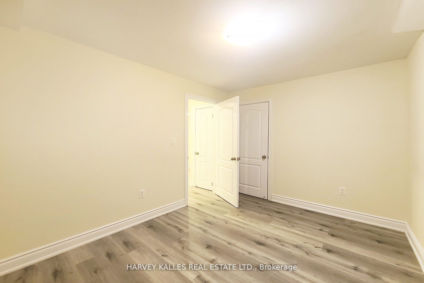 #lower - 99 Stilecroft Drive Property Photo 12