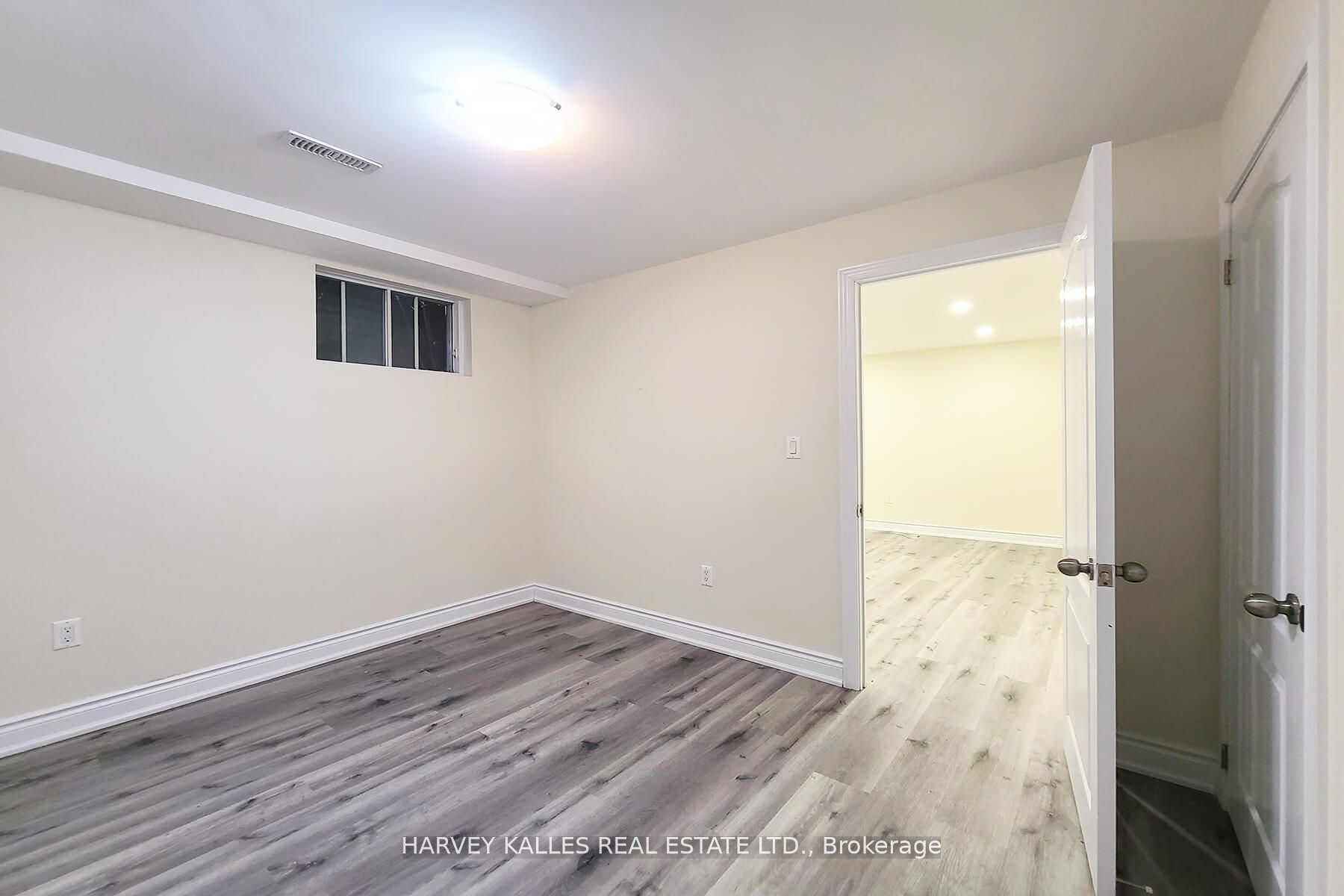 #lower - 99 Stilecroft Drive Property Photo 15