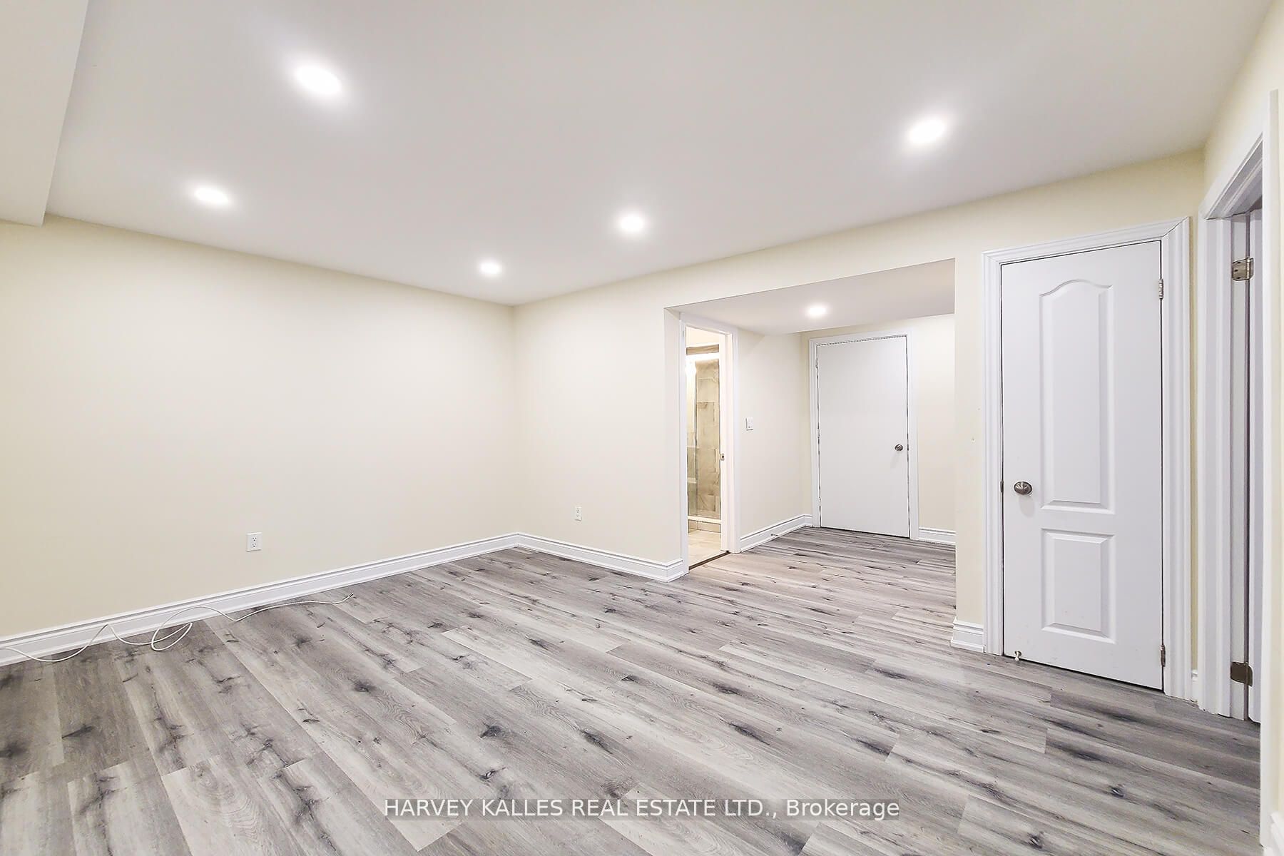 #lower - 99 Stilecroft Drive Property Photo 17