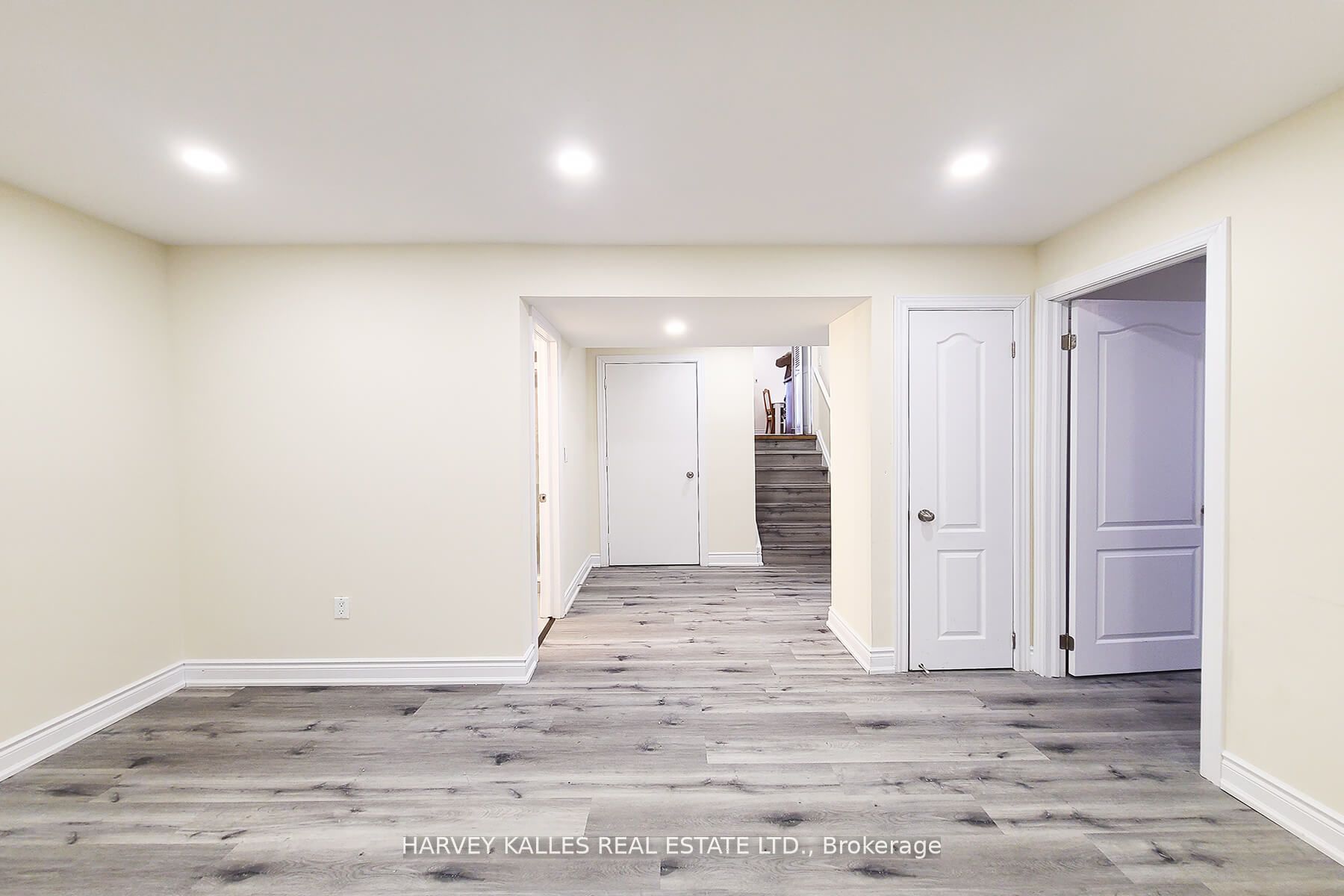 #lower - 99 Stilecroft Drive Property Photo 20