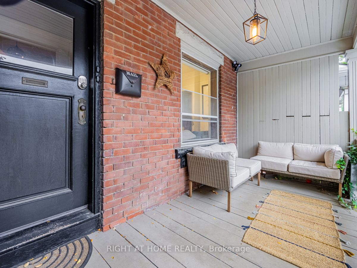 547 Saint Clarens Avenue Property Photo 4