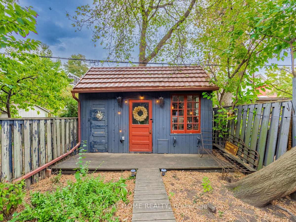 547 Saint Clarens Avenue Property Photo 38