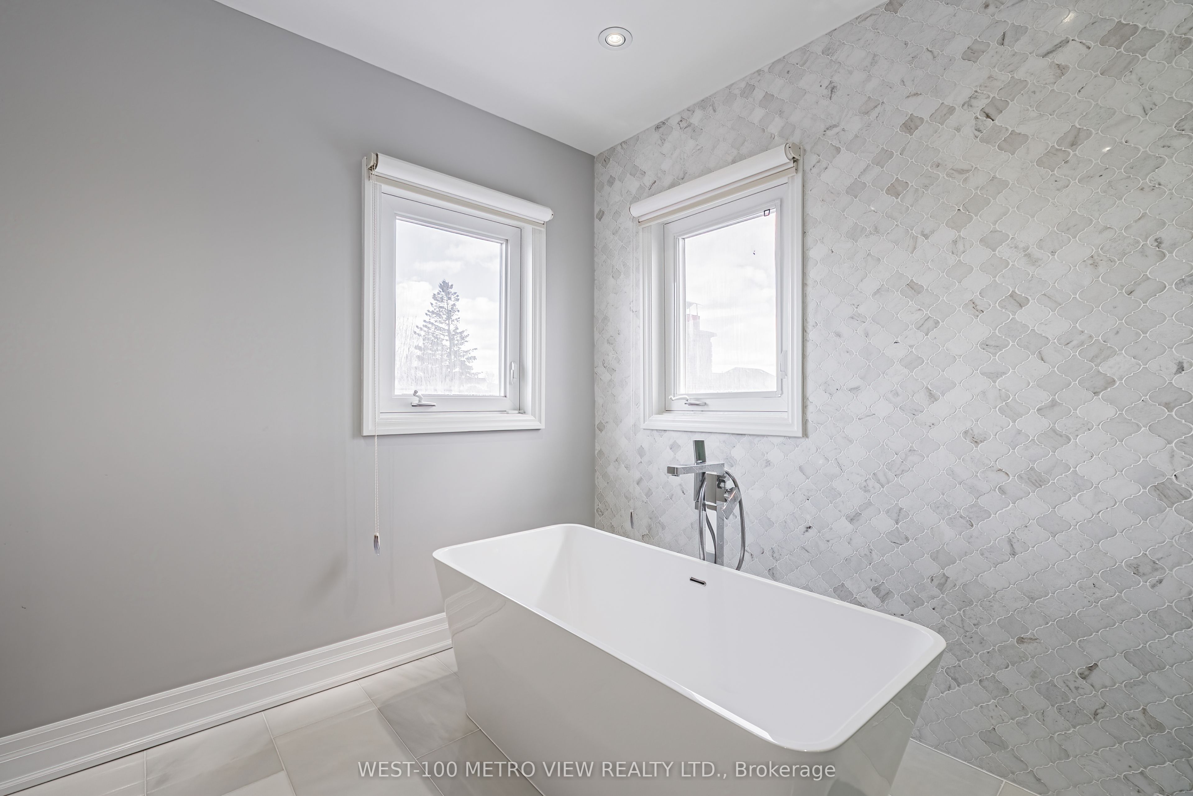 589 Glen Park Avenue Property Photo 19