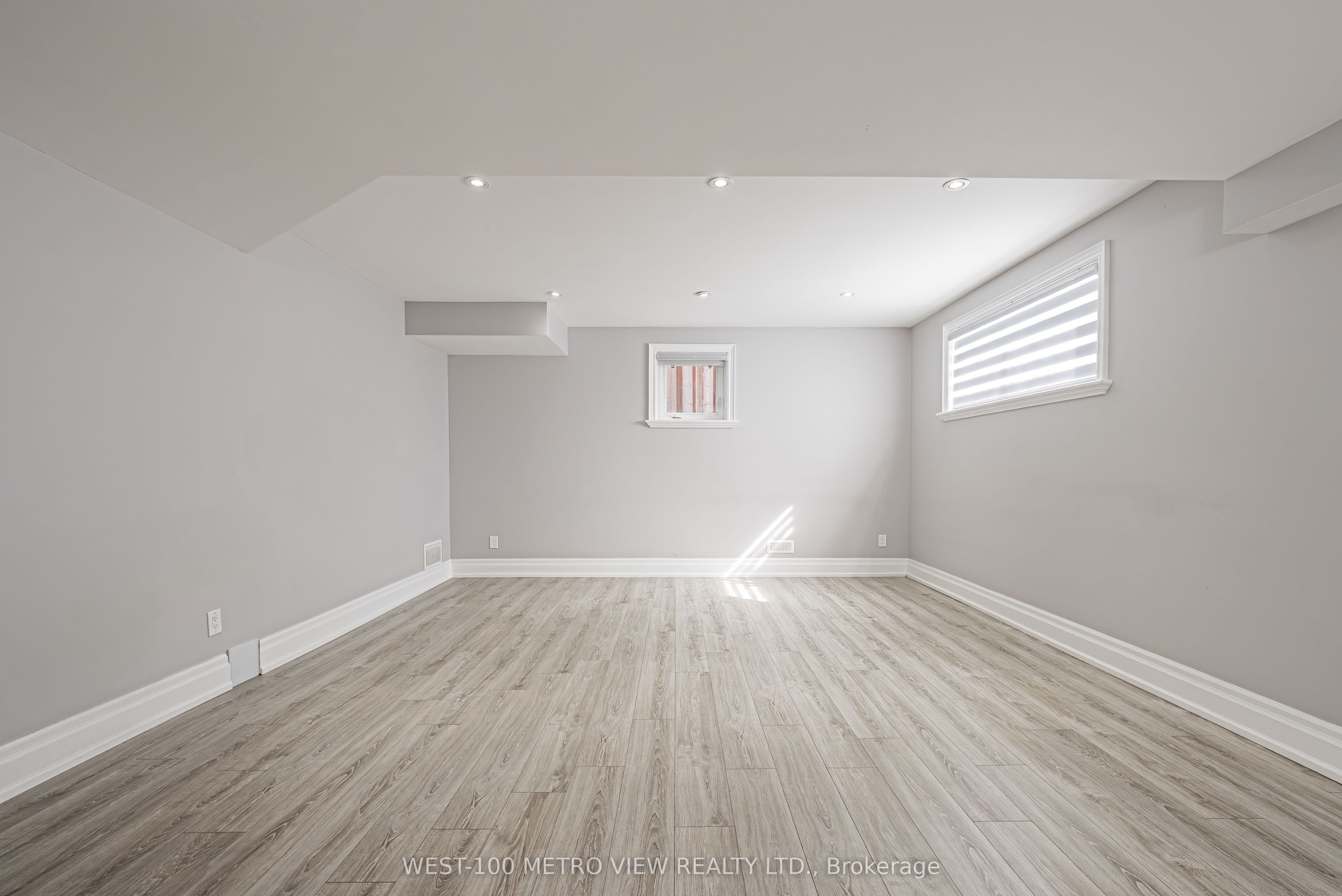 589 Glen Park Avenue Property Photo 25
