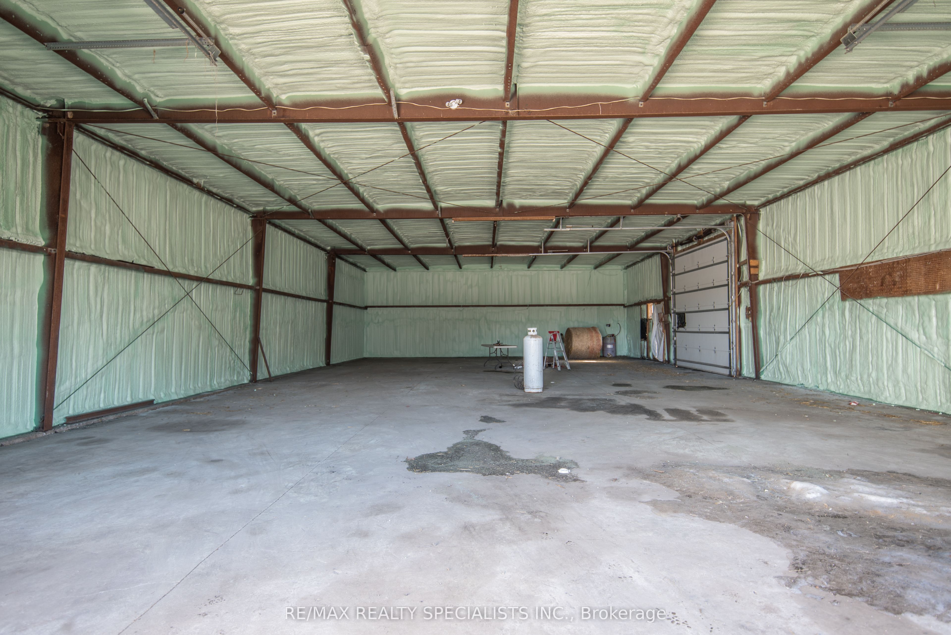 8837 Trafalgar Road Property Photo 2