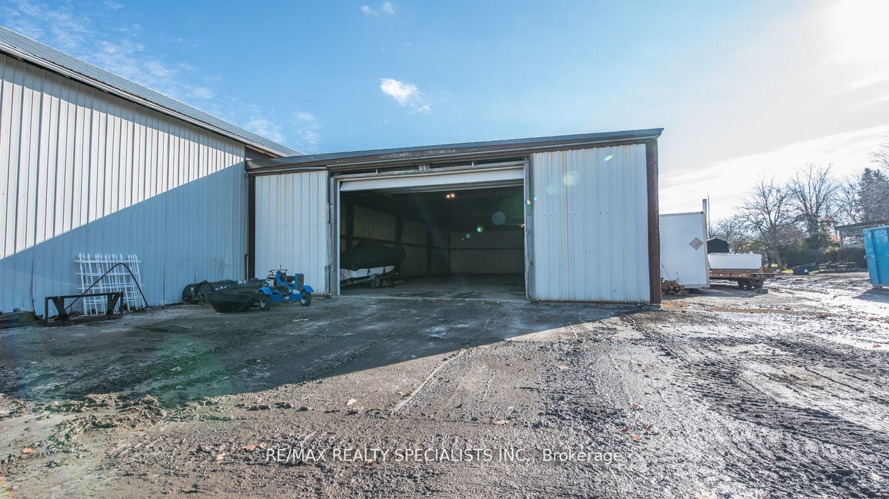 8837 Trafalgar Road Property Photo 3