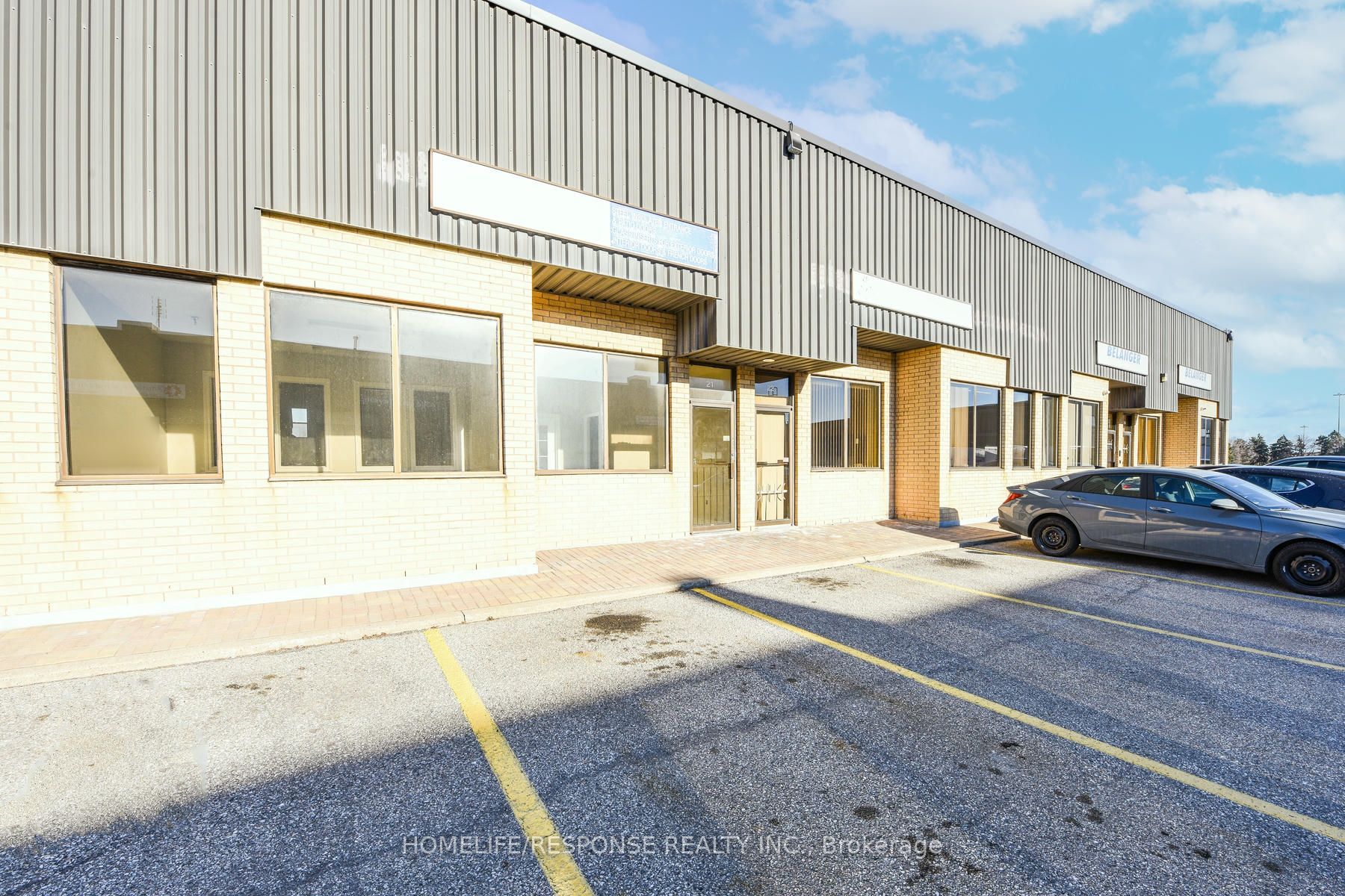 #21 - 1060 Britannia Road Property Photo 2
