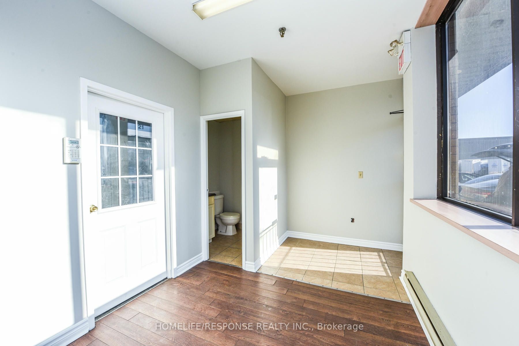 #21 - 1060 Britannia Road Property Photo 14