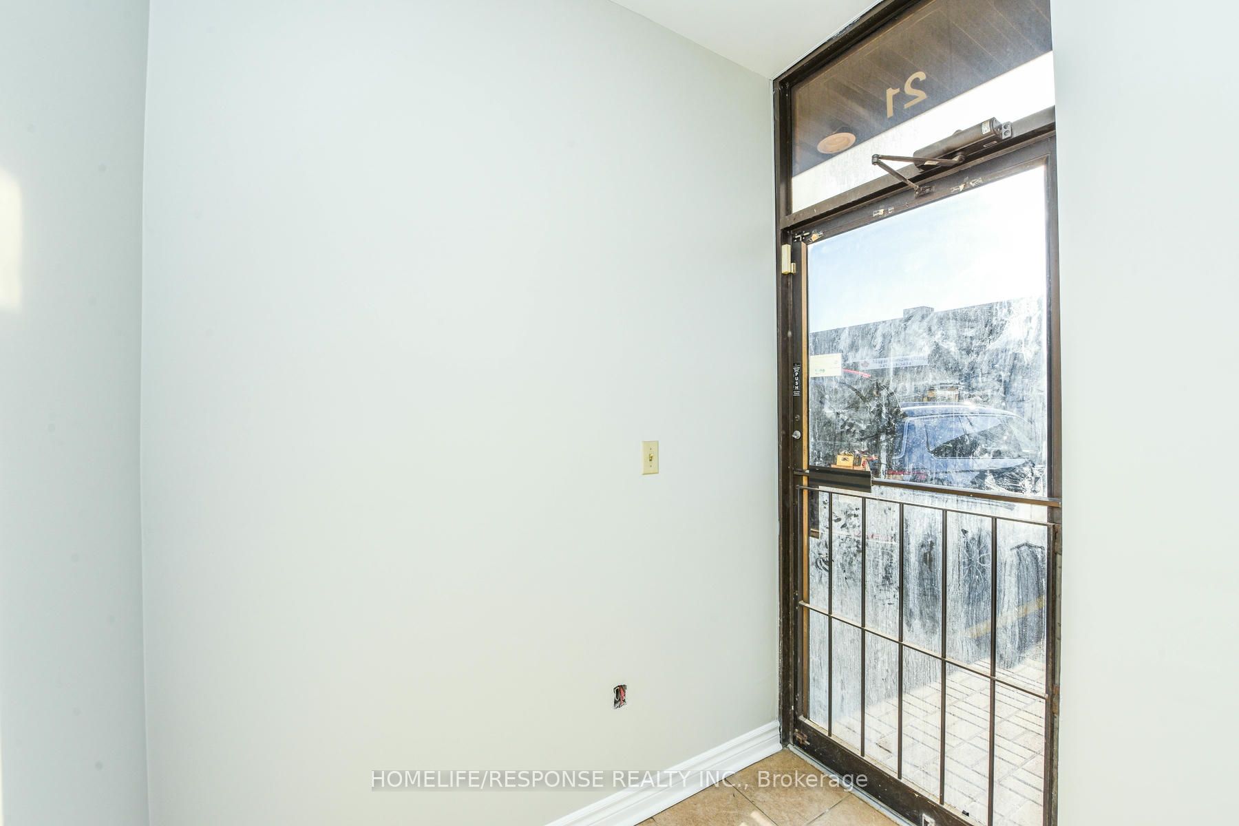 #21 - 1060 Britannia Road Property Photo 16