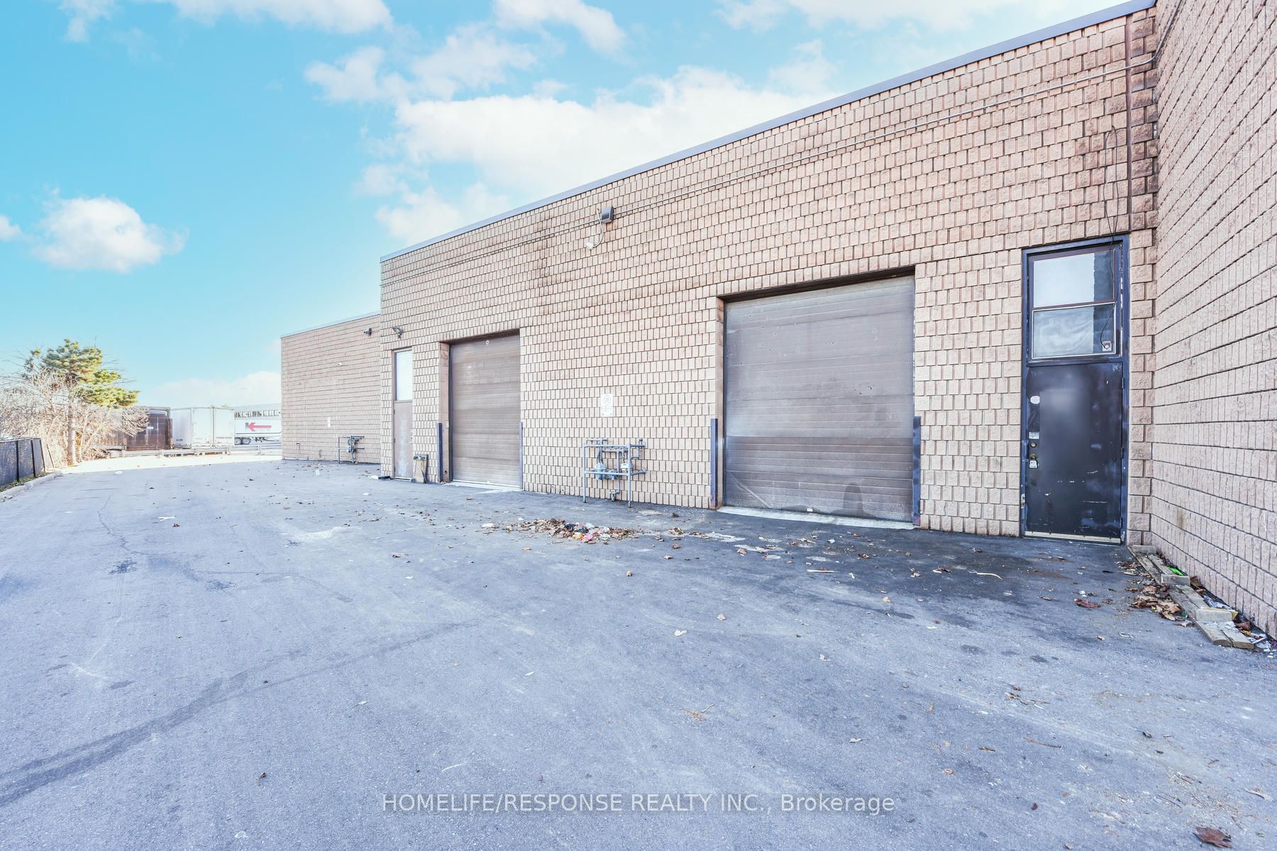 #21 - 1060 Britannia Road Property Photo 28
