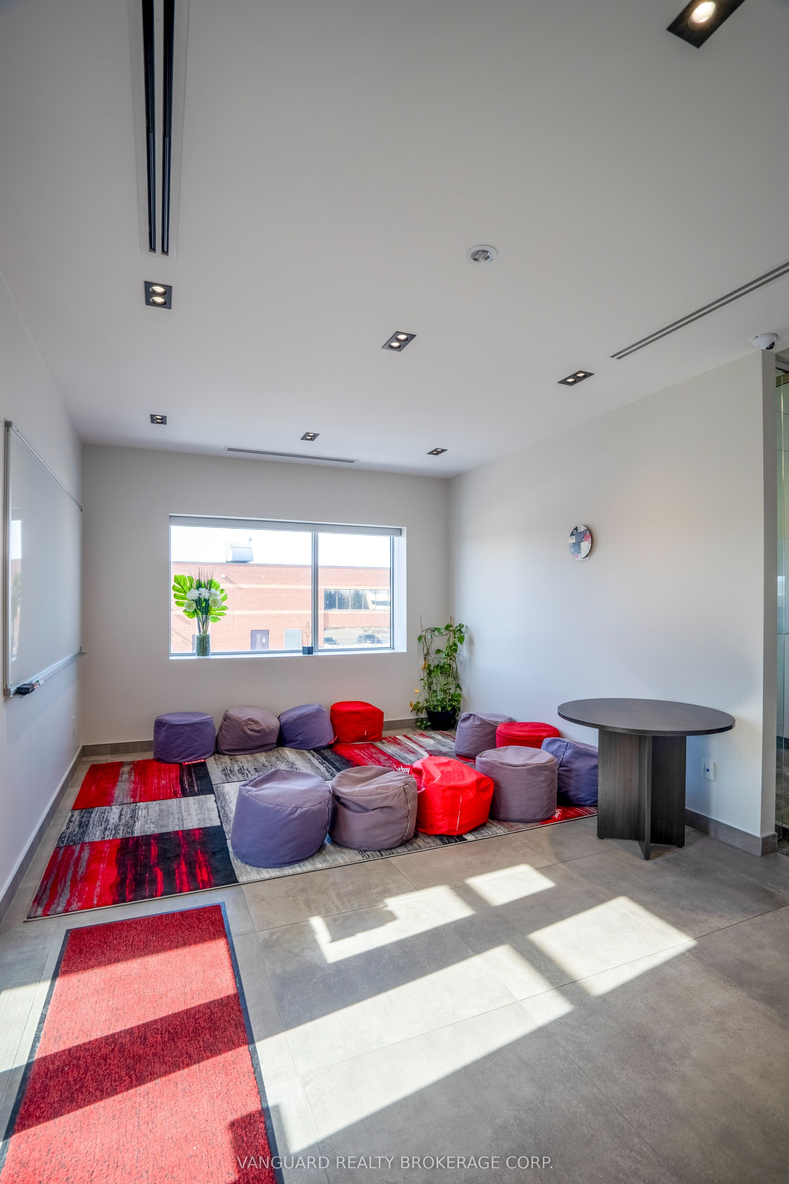 #2nd - 14 Abacus Road Property Photo 9