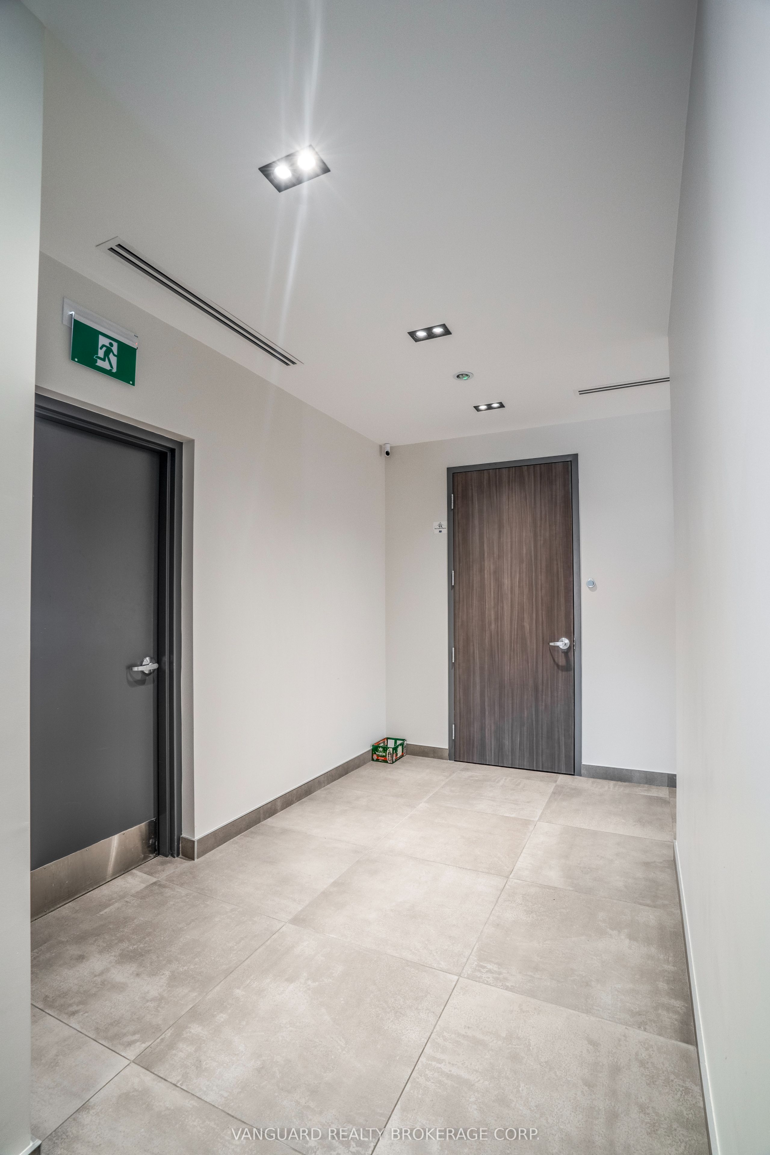 #2nd - 14 Abacus Road Property Photo 17