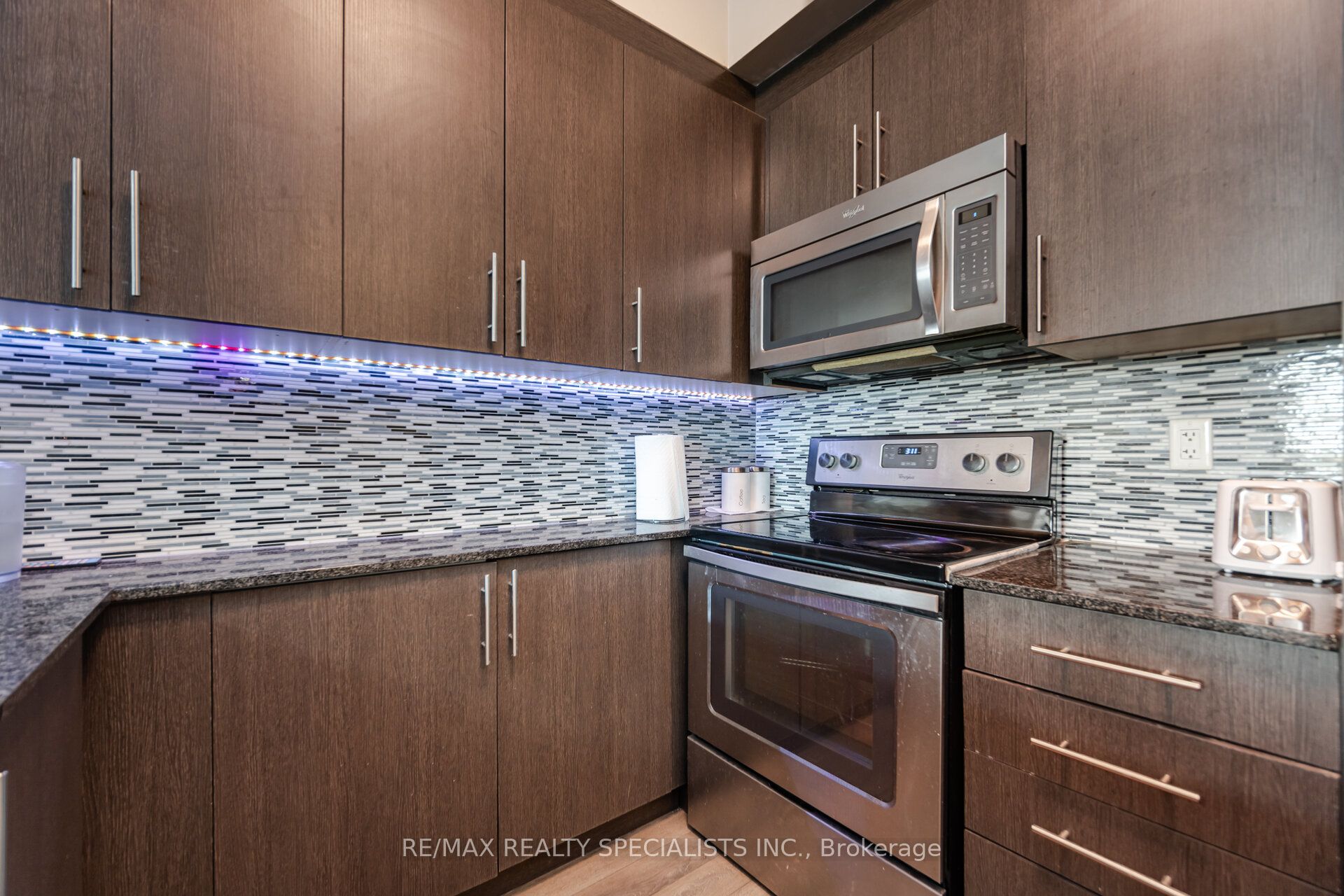 45 Yorkland Boulevard 204 Property Photo 10
