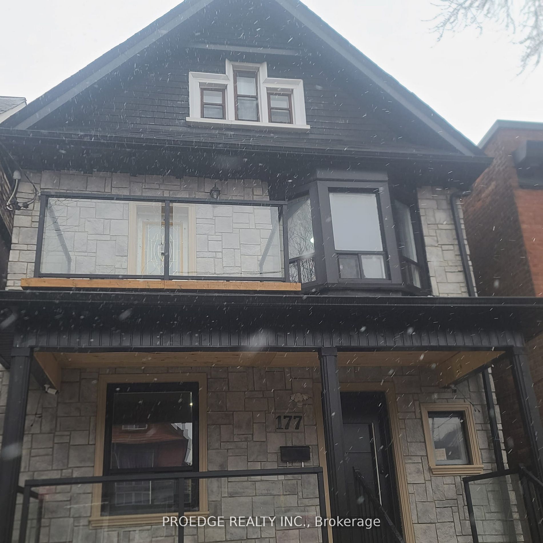 177 Wallace Avenue Property Photo 2