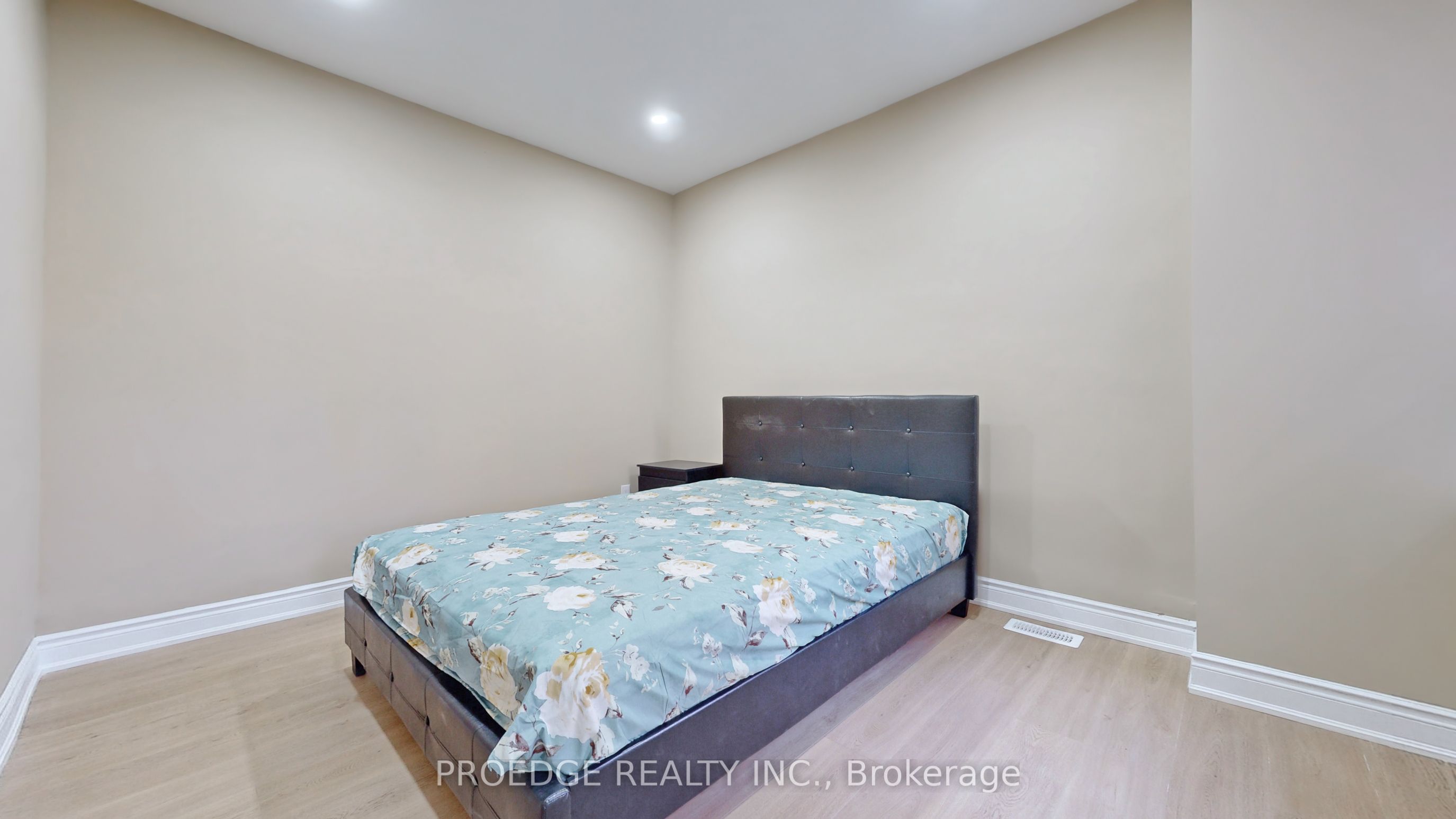 177 Wallace Avenue Property Photo 8