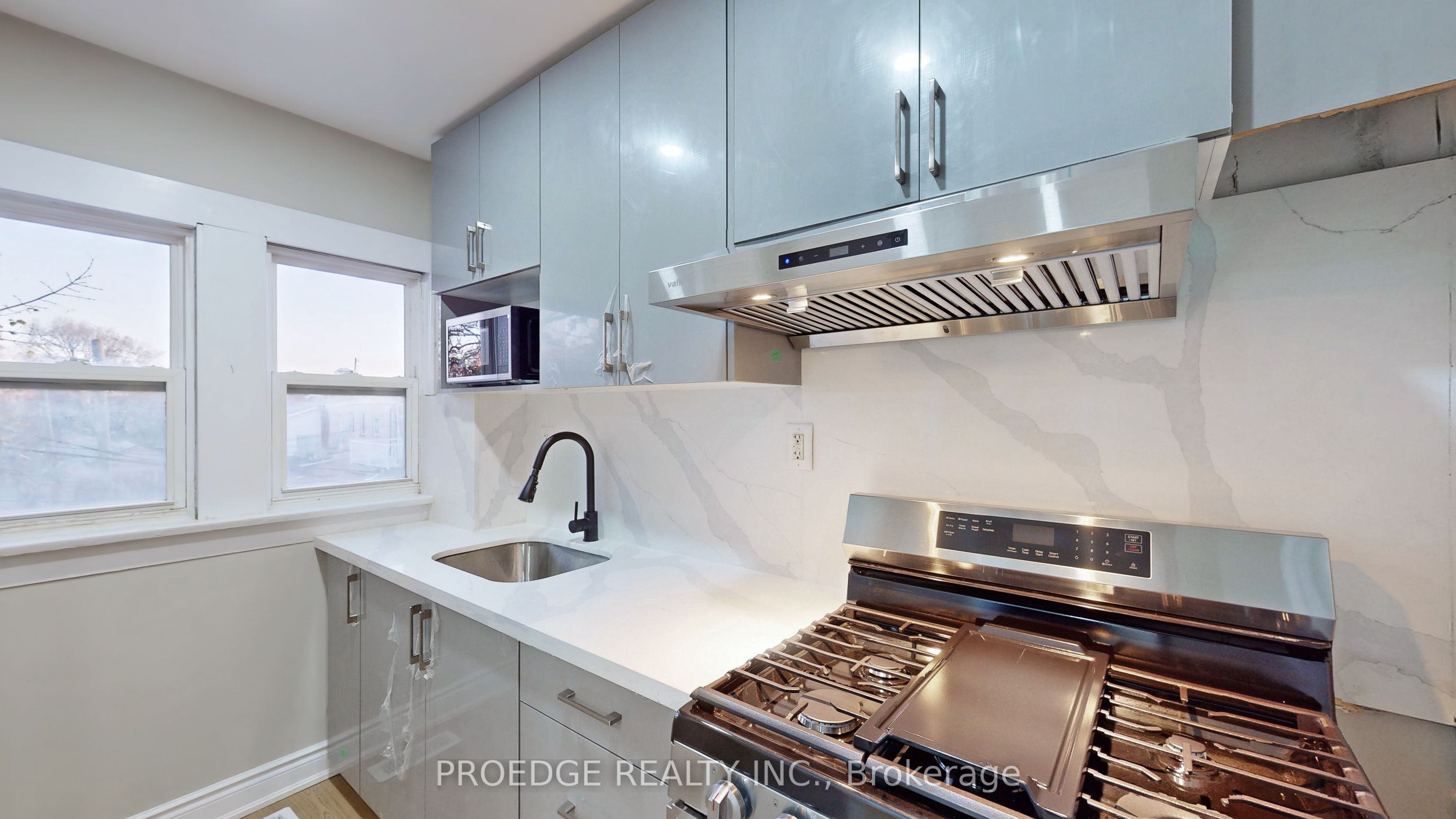 177 Wallace Avenue Property Photo 16