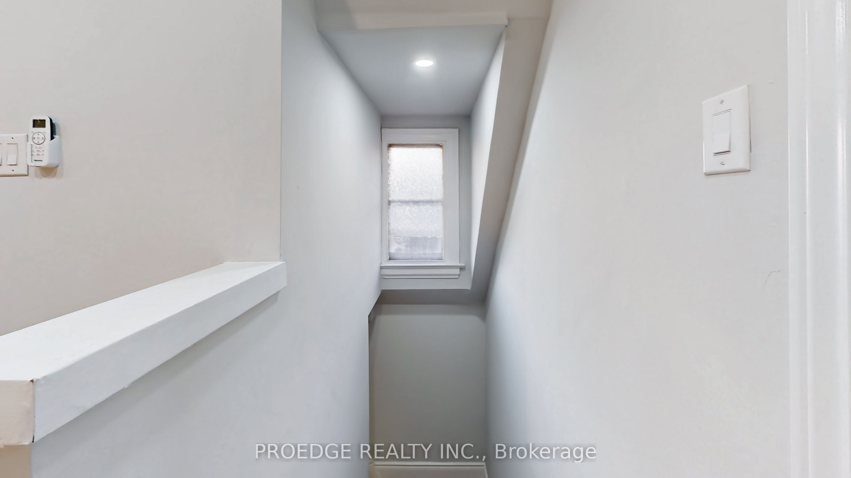 177 Wallace Avenue Property Photo 26