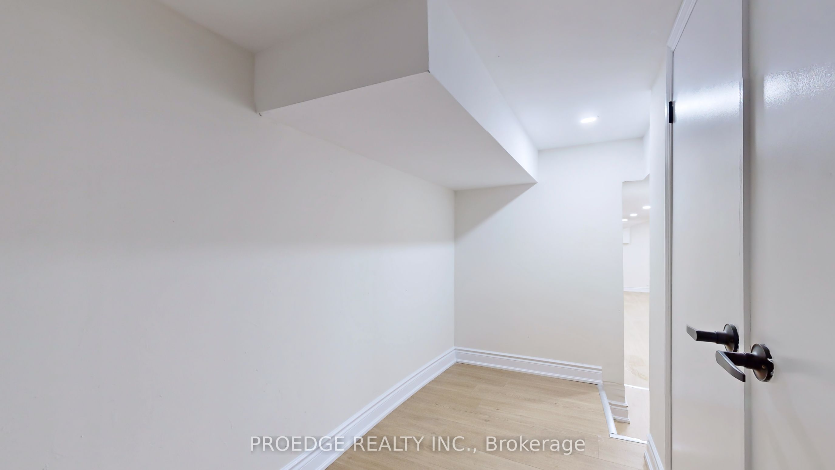 177 Wallace Avenue Property Photo 33