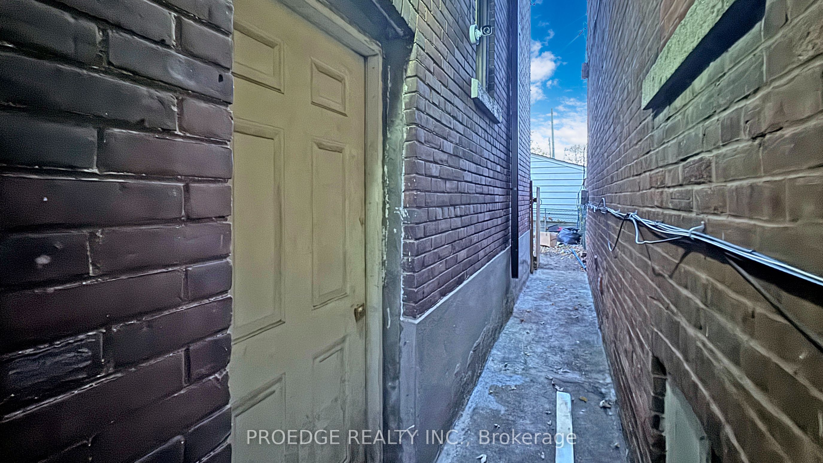 177 Wallace Avenue Property Photo 36