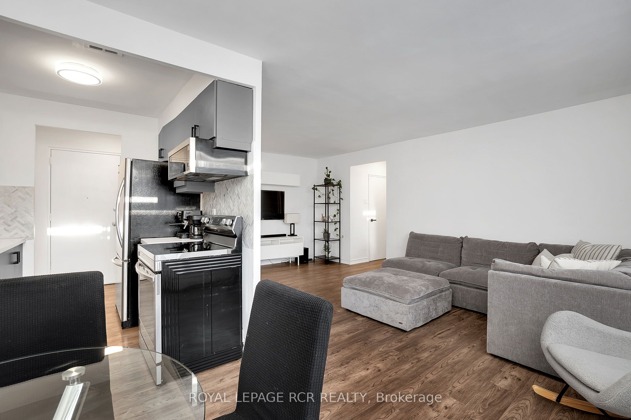 #205 - 50 Gulliver Road Property Photo 8