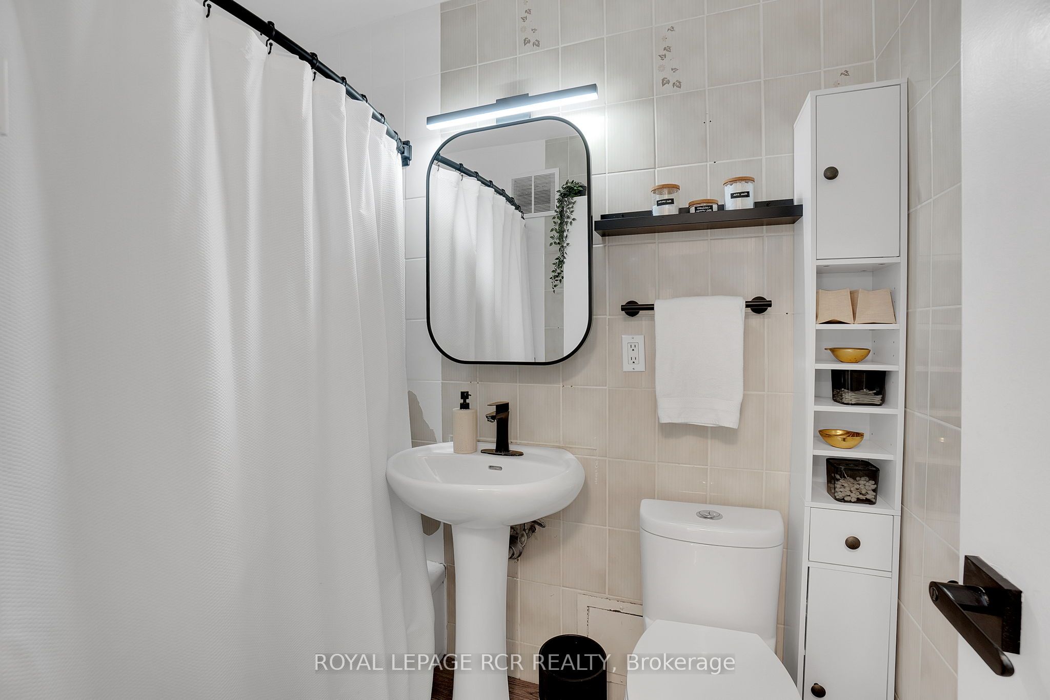 #205 - 50 Gulliver Road Property Photo 17