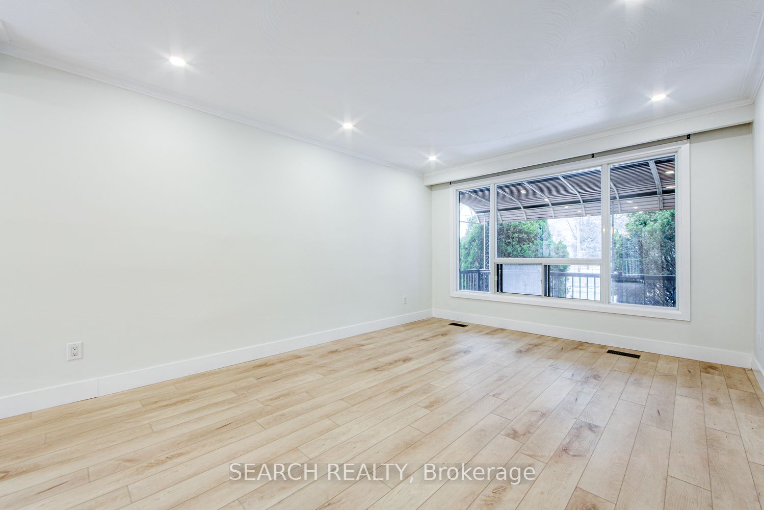 1519 Ogden Avenue Property Photo 7