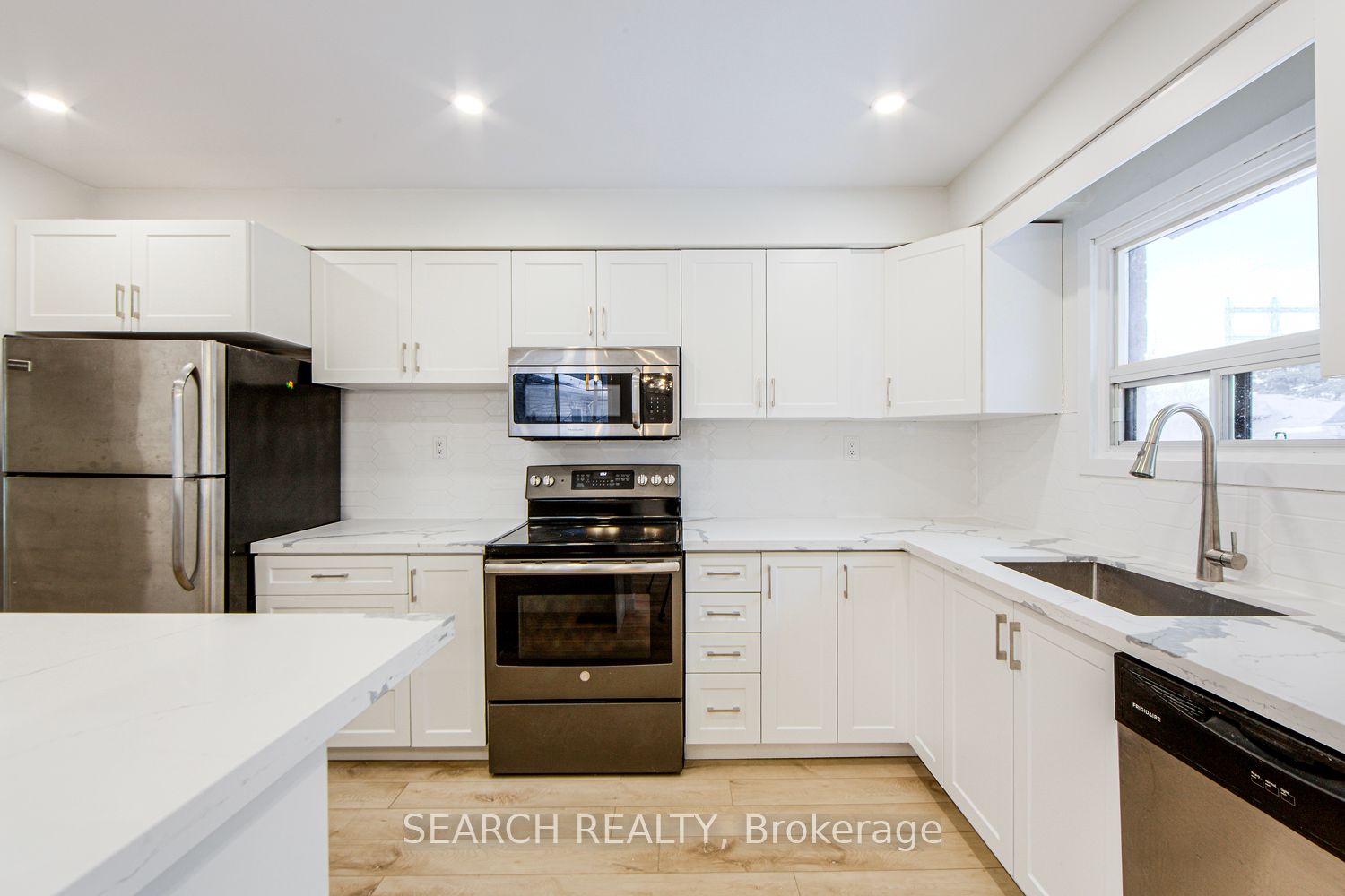 1519 Ogden Avenue Property Photo 11