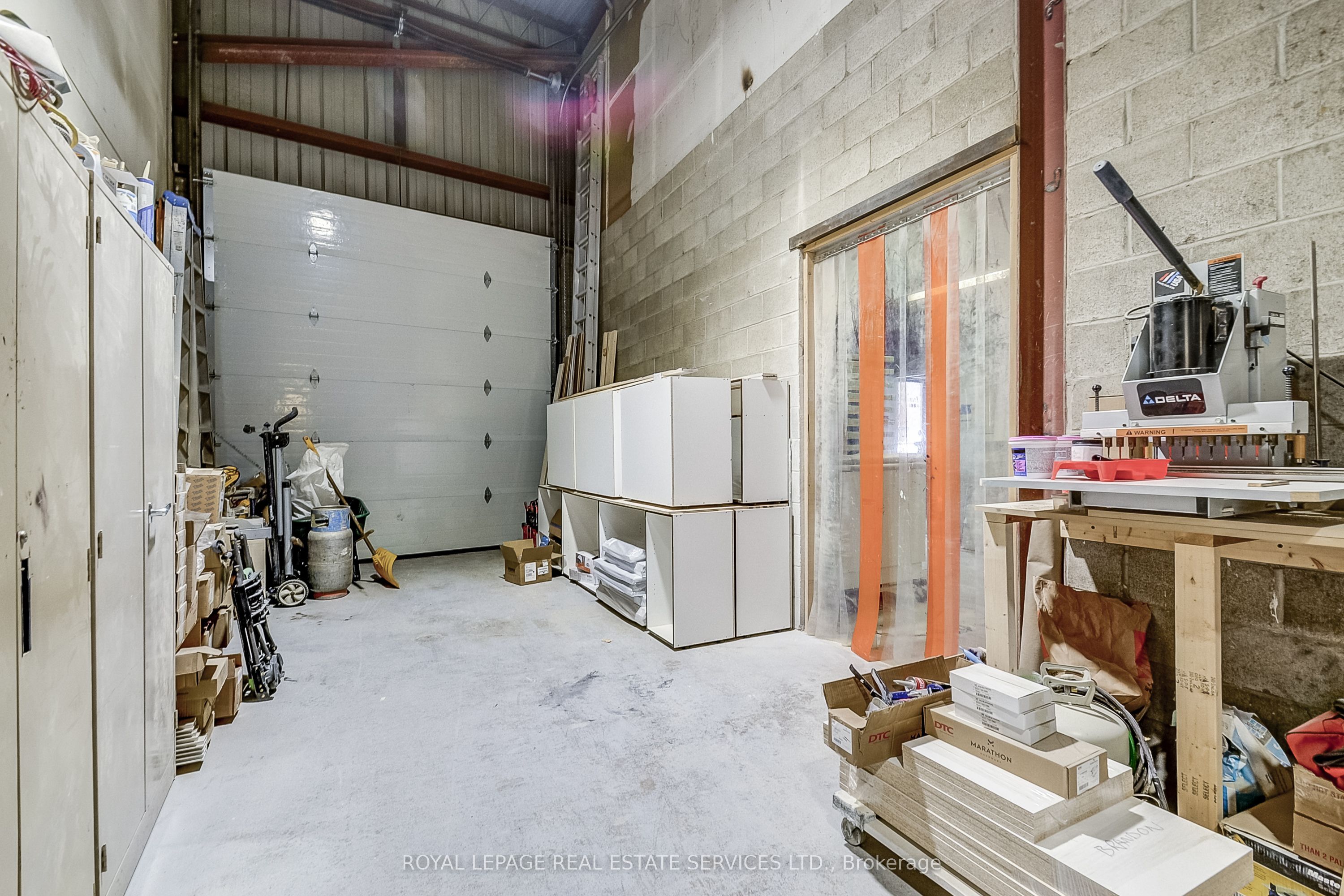 #1 - 2050 Speers Road Property Photo 22
