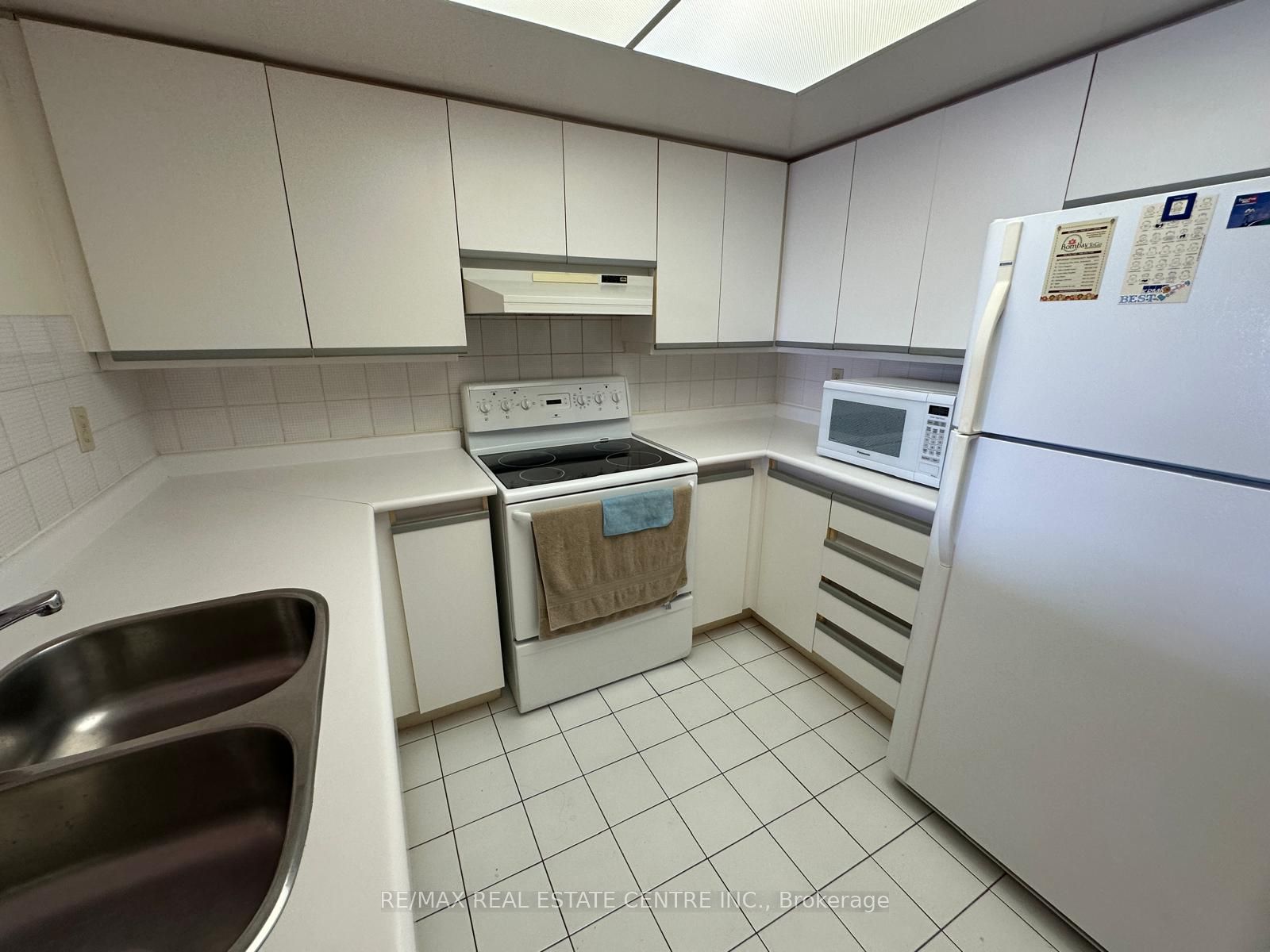 335 Webb Drive 702 Property Photo 8