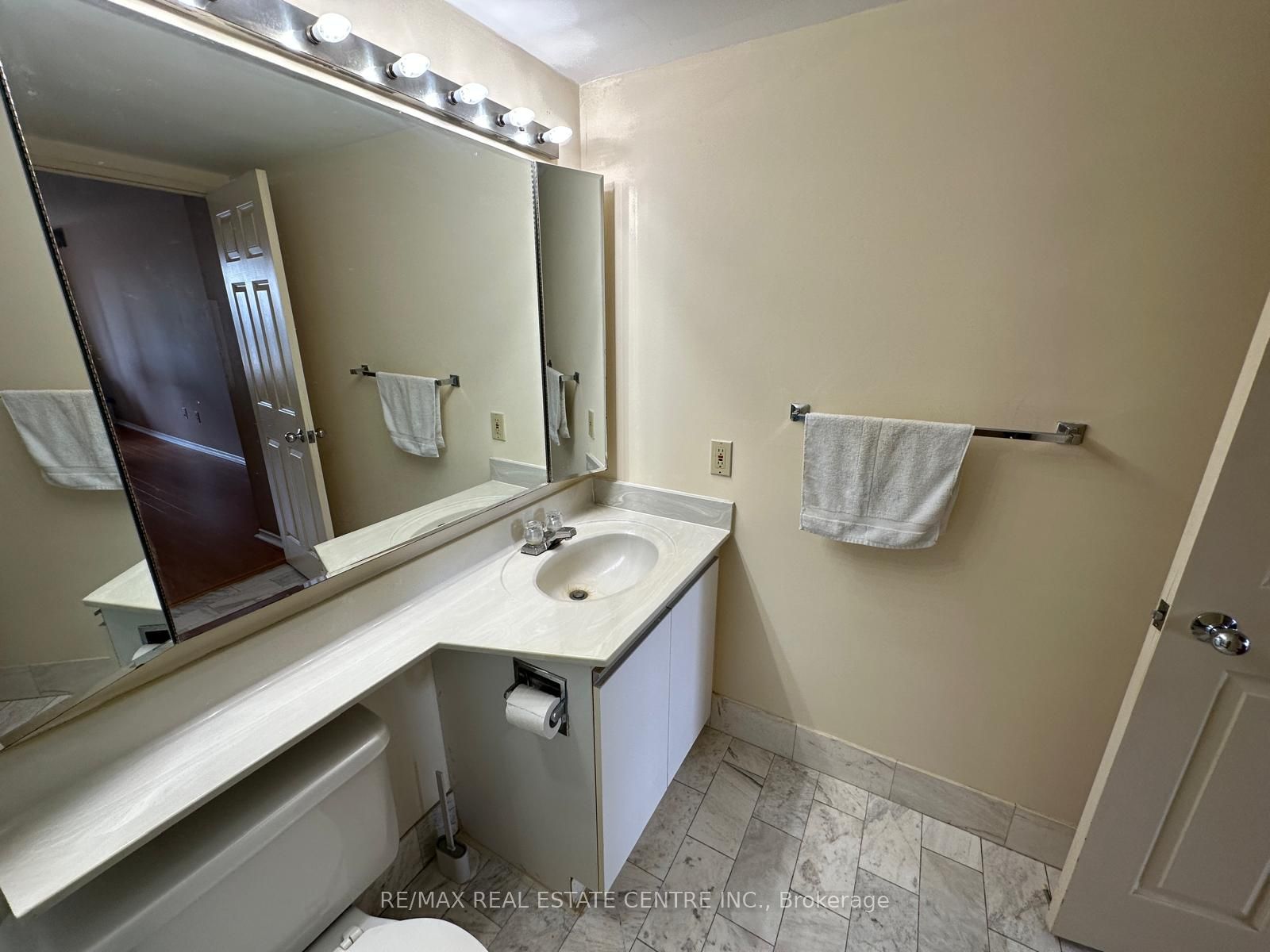 335 Webb Drive 702 Property Photo 19