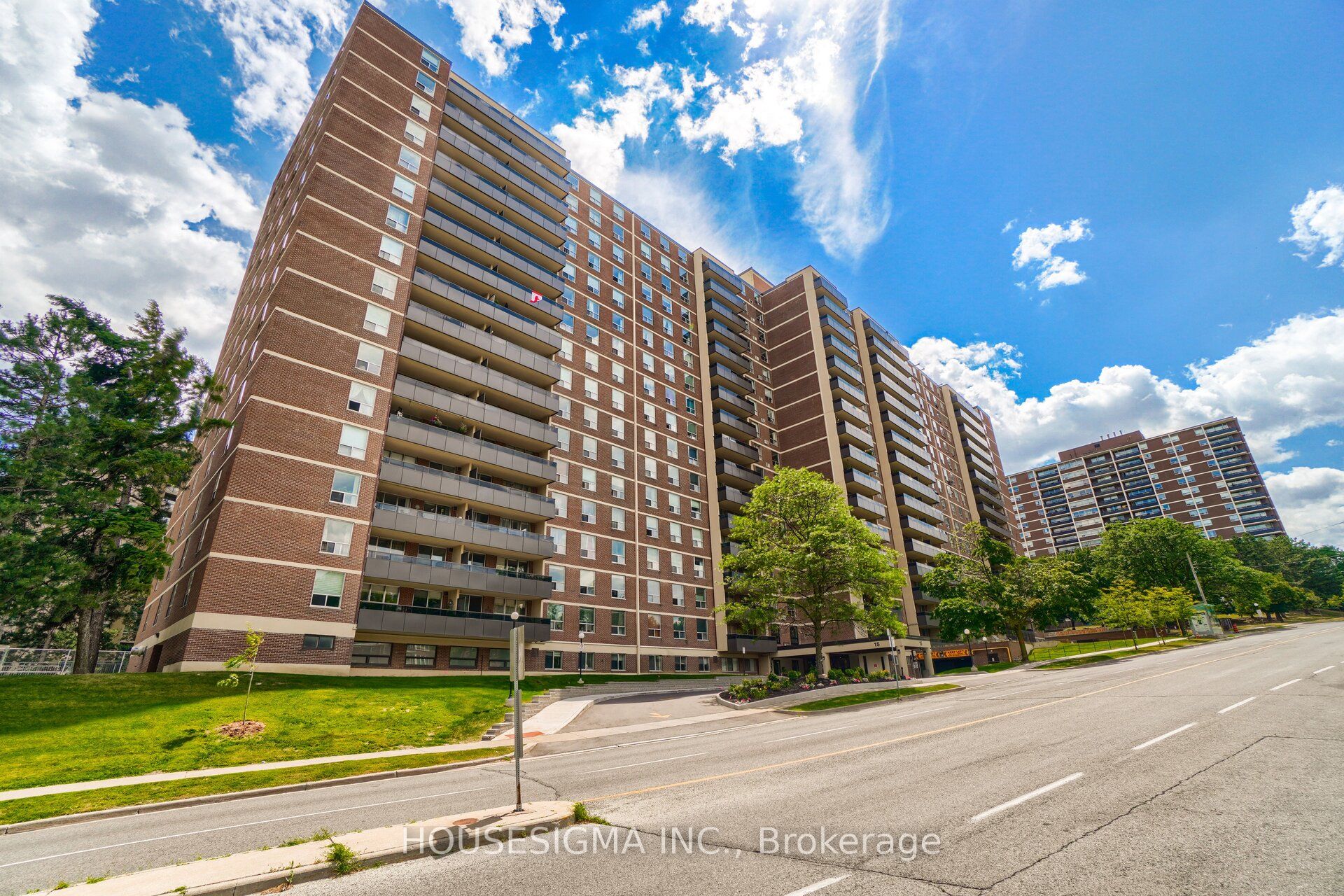 #1617 - 15 La Rose Avenue Property Photo 1