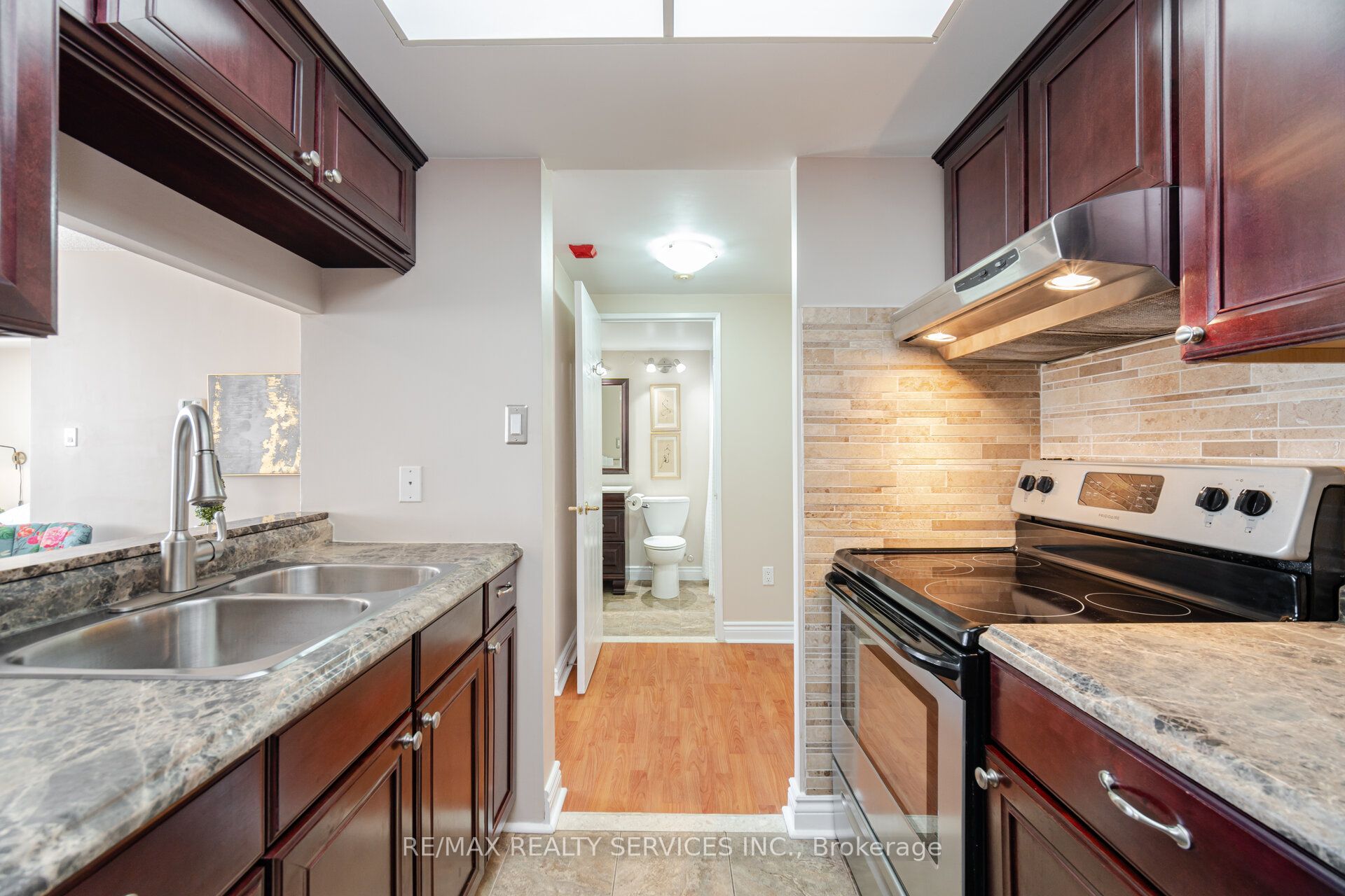 8351 Mclaughlin Road S 434 Property Photo 7