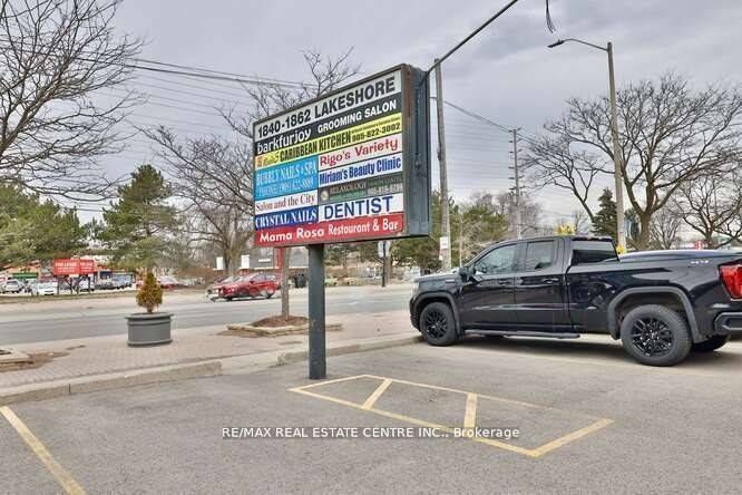 1842 Lakeshore Road Property Photo 2
