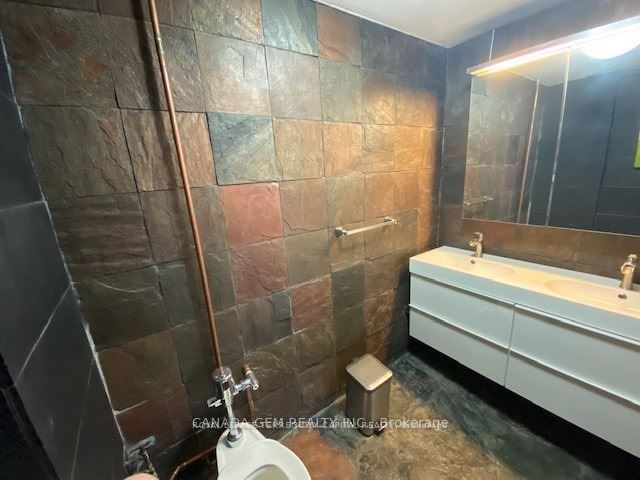 #2a - 73 Alness Street Property Photo 4
