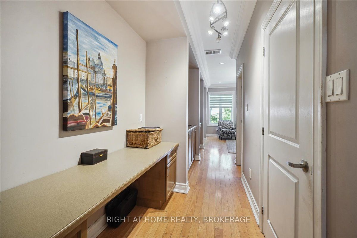 124 Lakeshore Road Property Photo 11