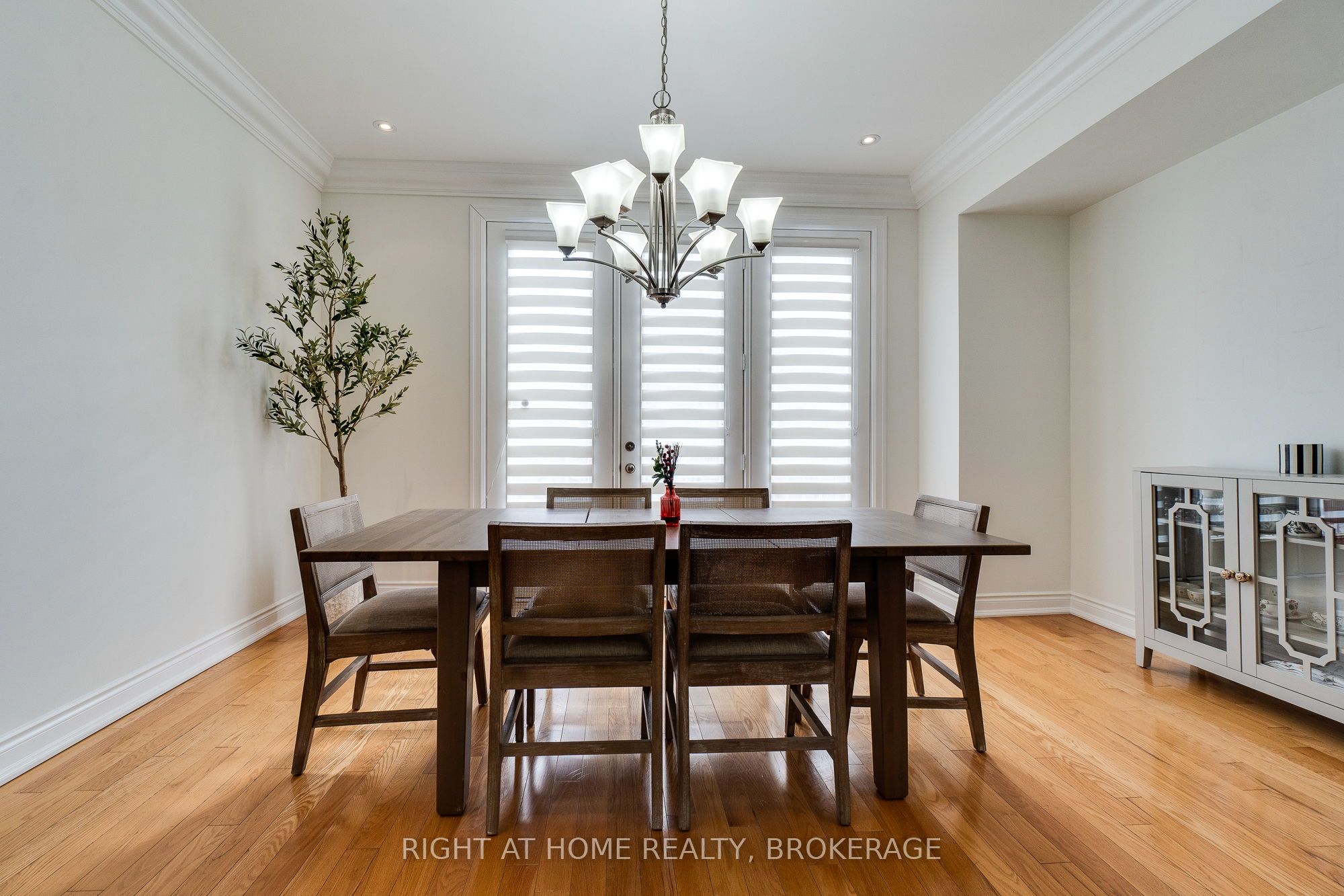 124 Lakeshore Road Property Photo 13