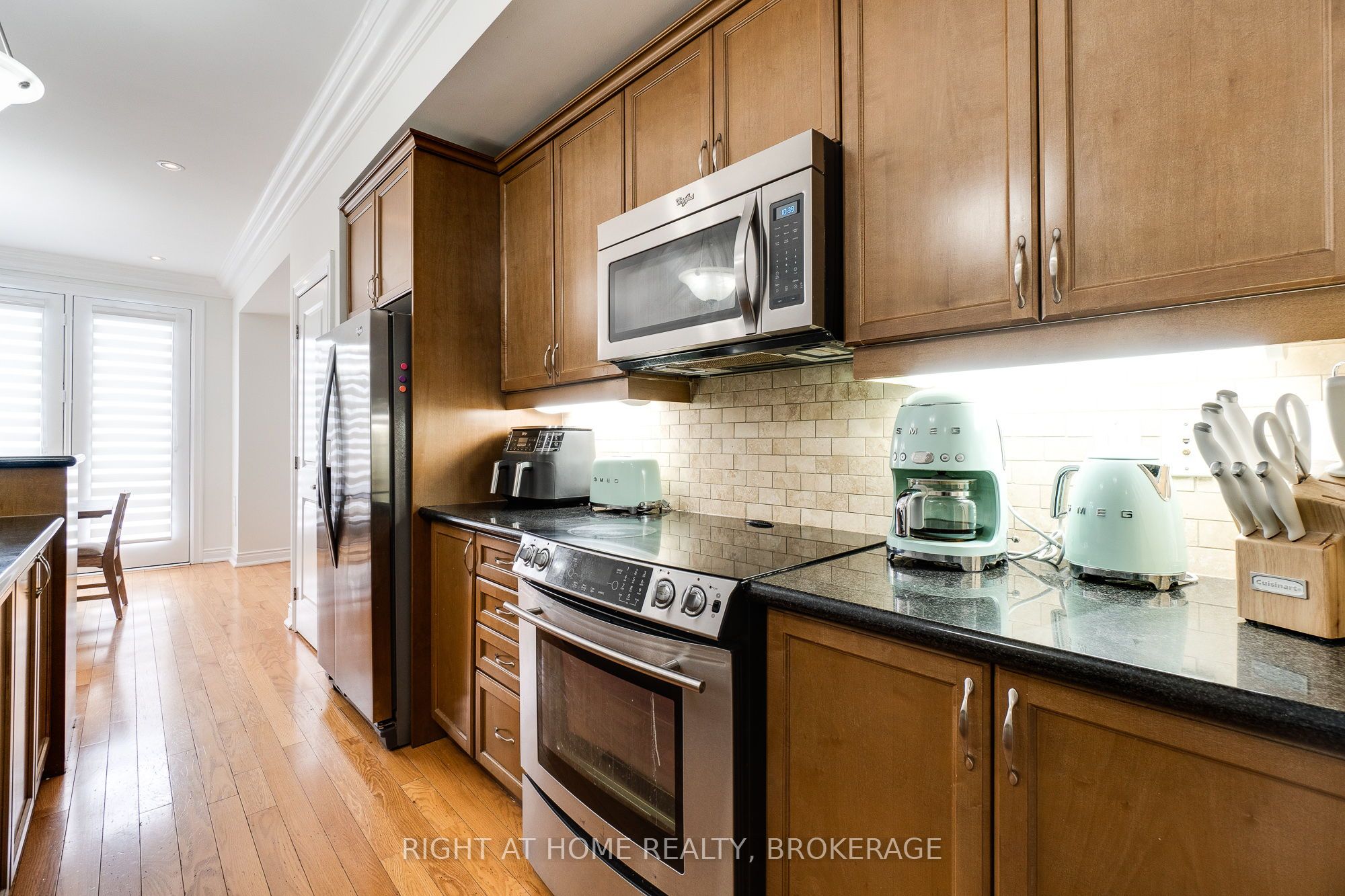 124 Lakeshore Road Property Photo 16