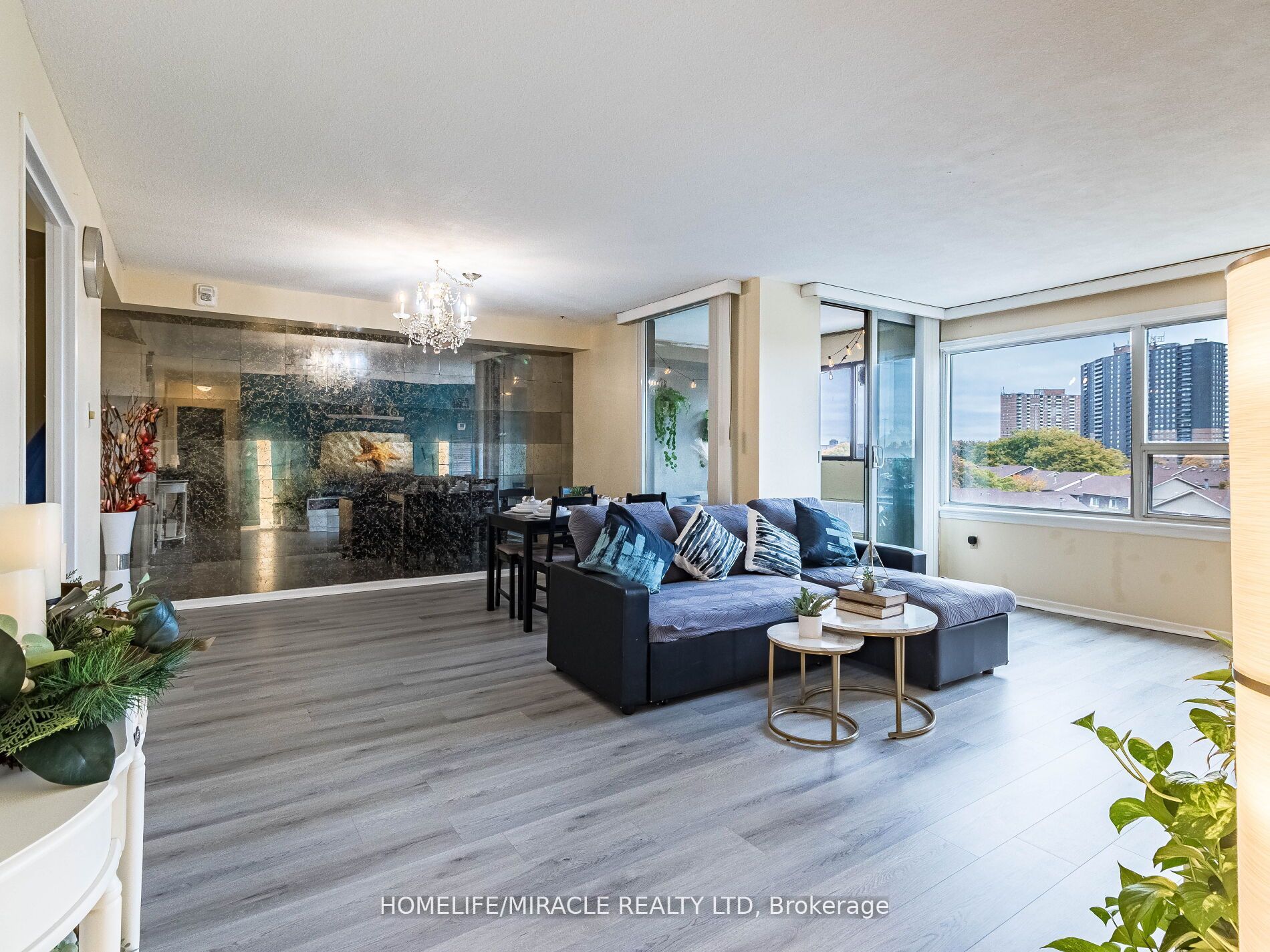 475 The West Mall N/a 510 Property Photo 6