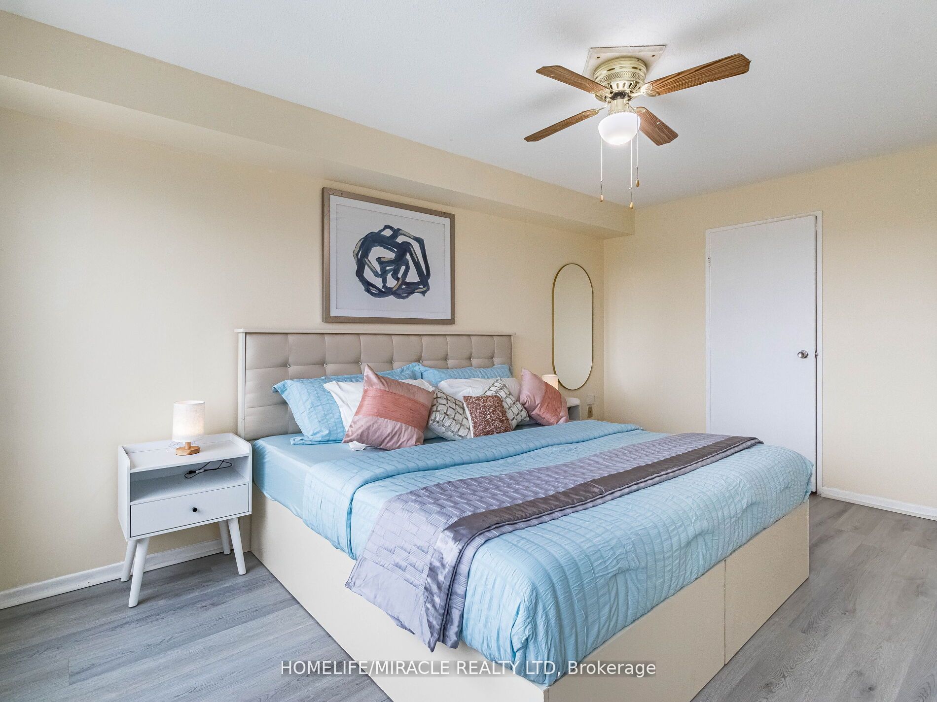475 The West Mall N/a 510 Property Photo 16