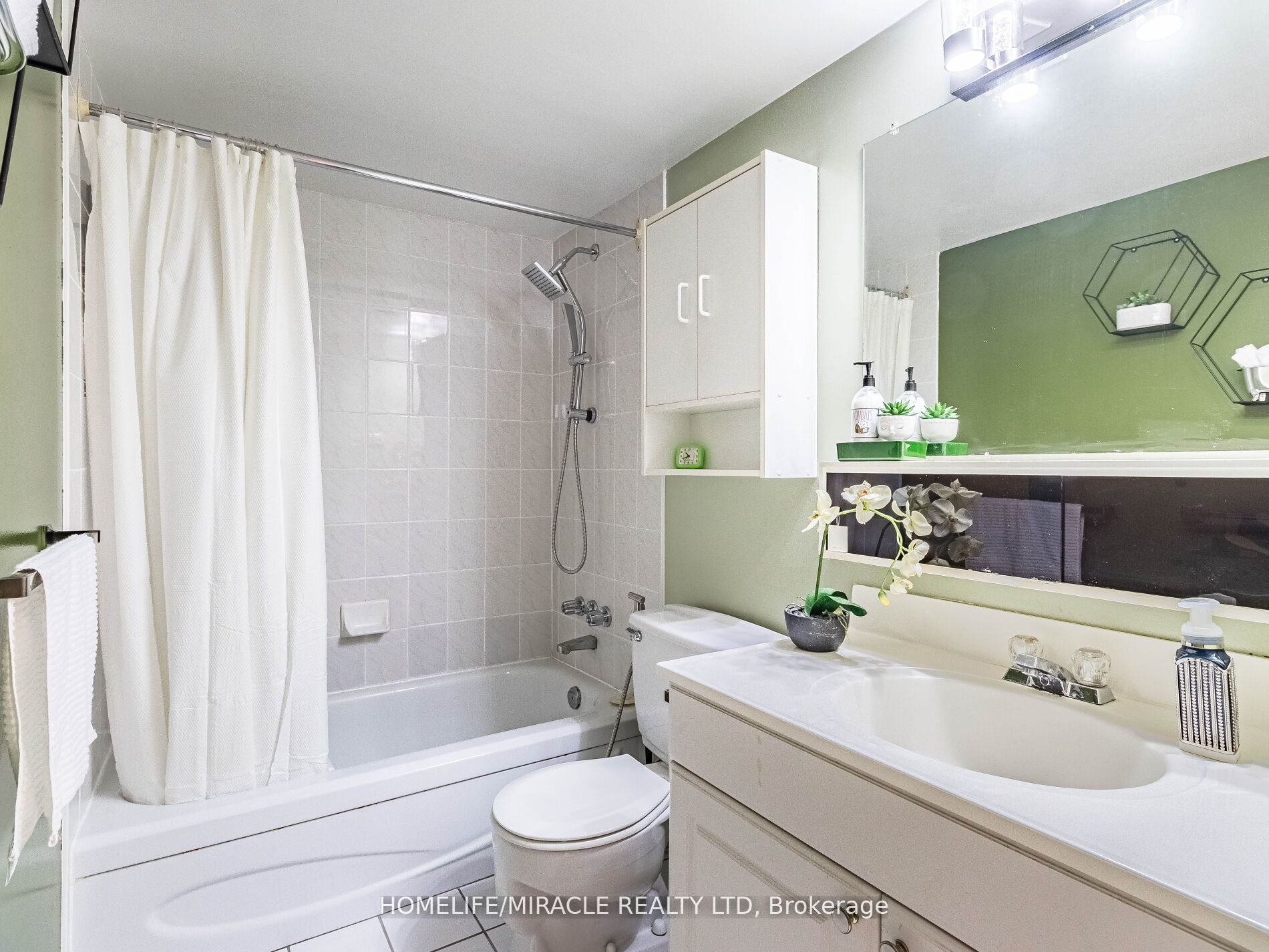 475 The West Mall N/a 510 Property Photo 18