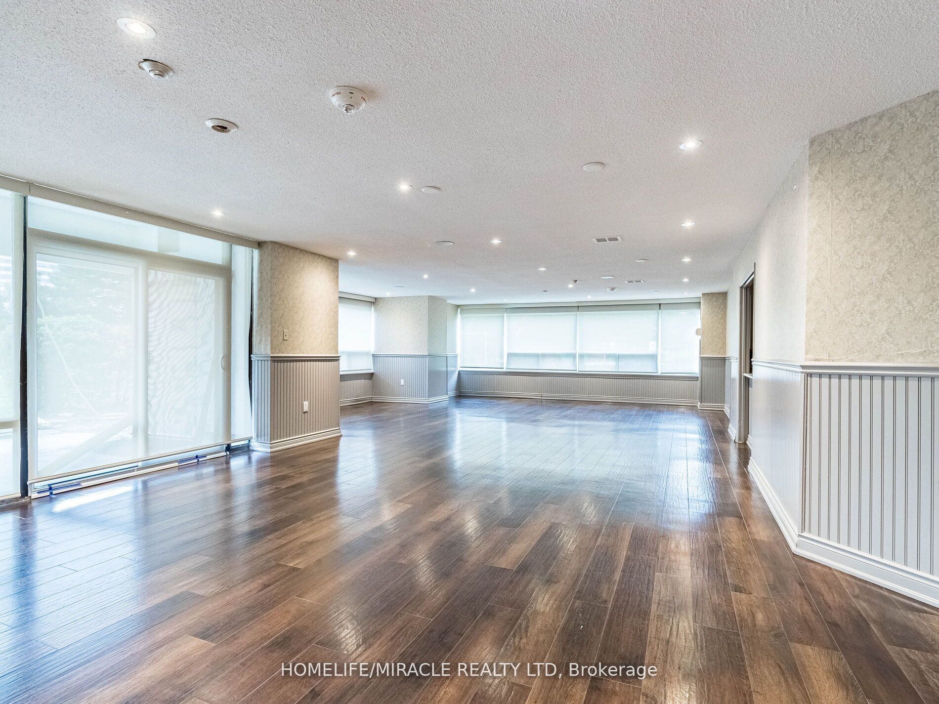 475 The West Mall N/a 510 Property Photo 25