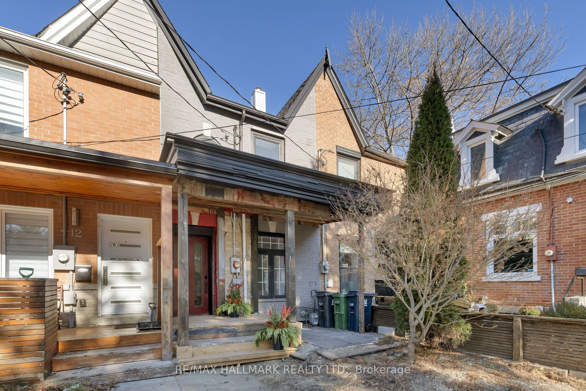 10 Saunders Avenue Property Photo 1